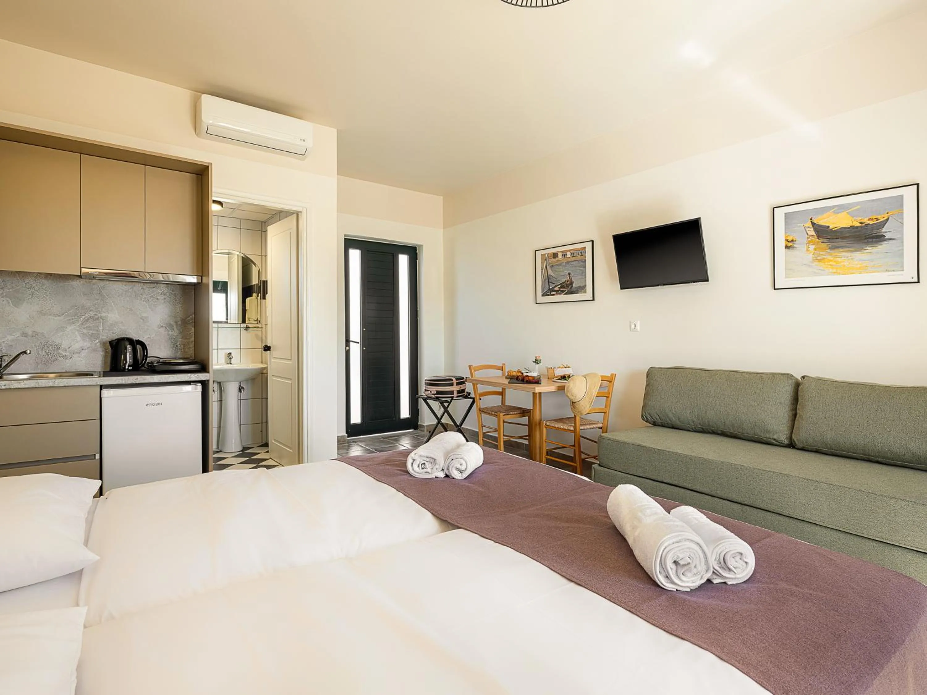 Bed in Kambos Village