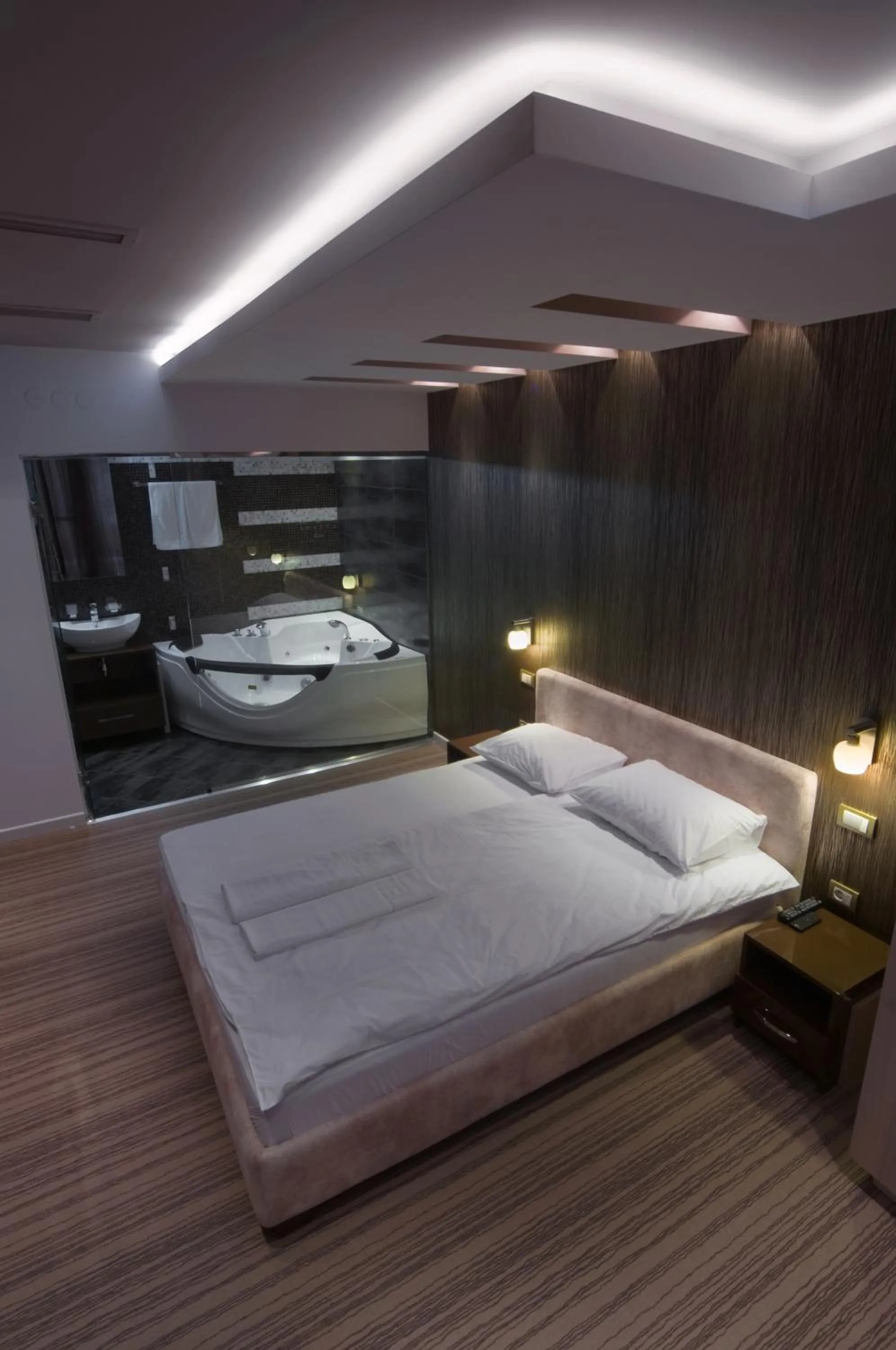 Bathroom, Bed in Hotel Ženeva Lux