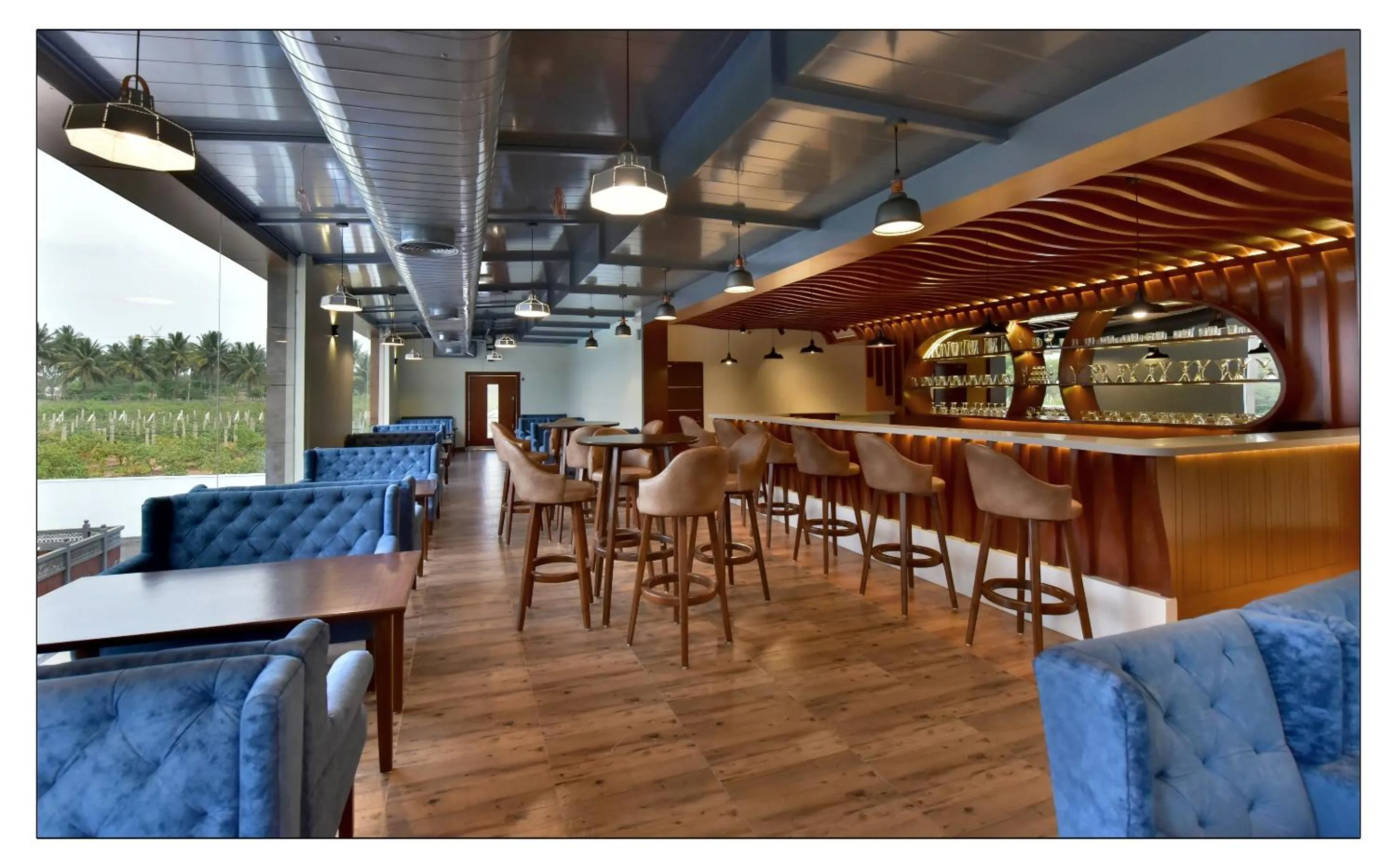 Lounge or bar in Royal Lotus View Resotel