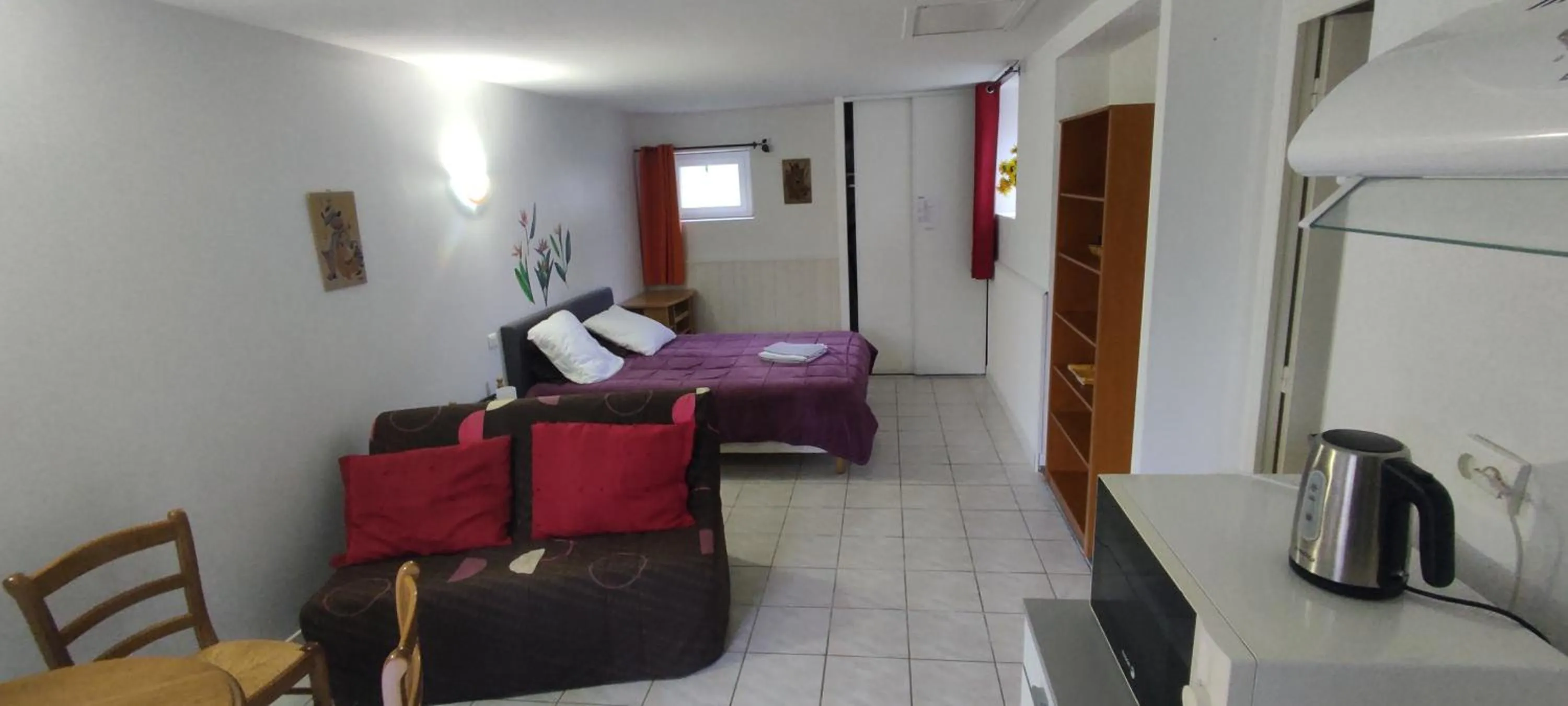 Property building, Bed in MOULIN DE LACHAUD - HOTEL et GITES