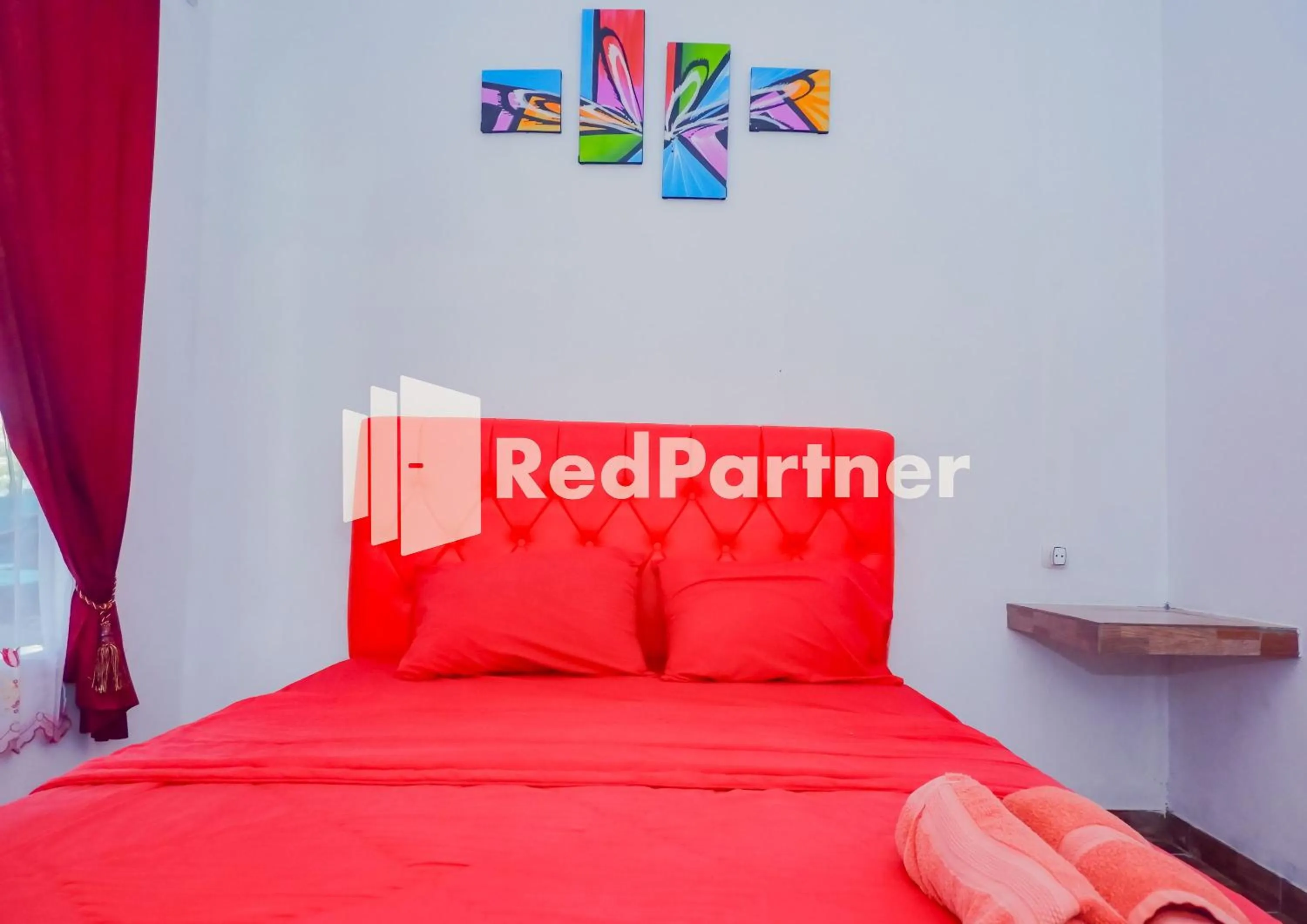 Bedroom, Bed in MS Hotel Pangandaran Mitra RedDoorz