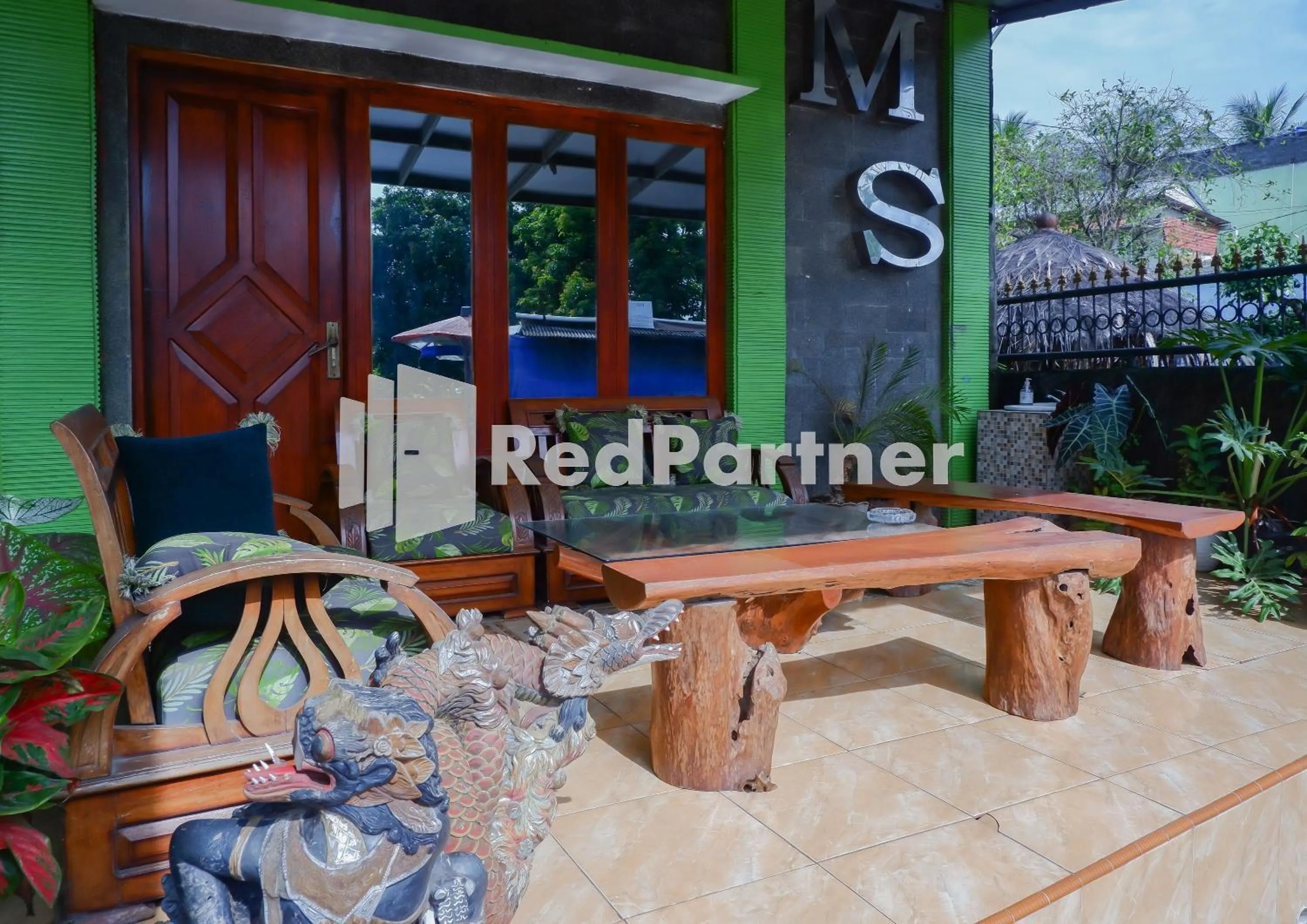 Property building in MS Hotel Pangandaran Mitra RedDoorz