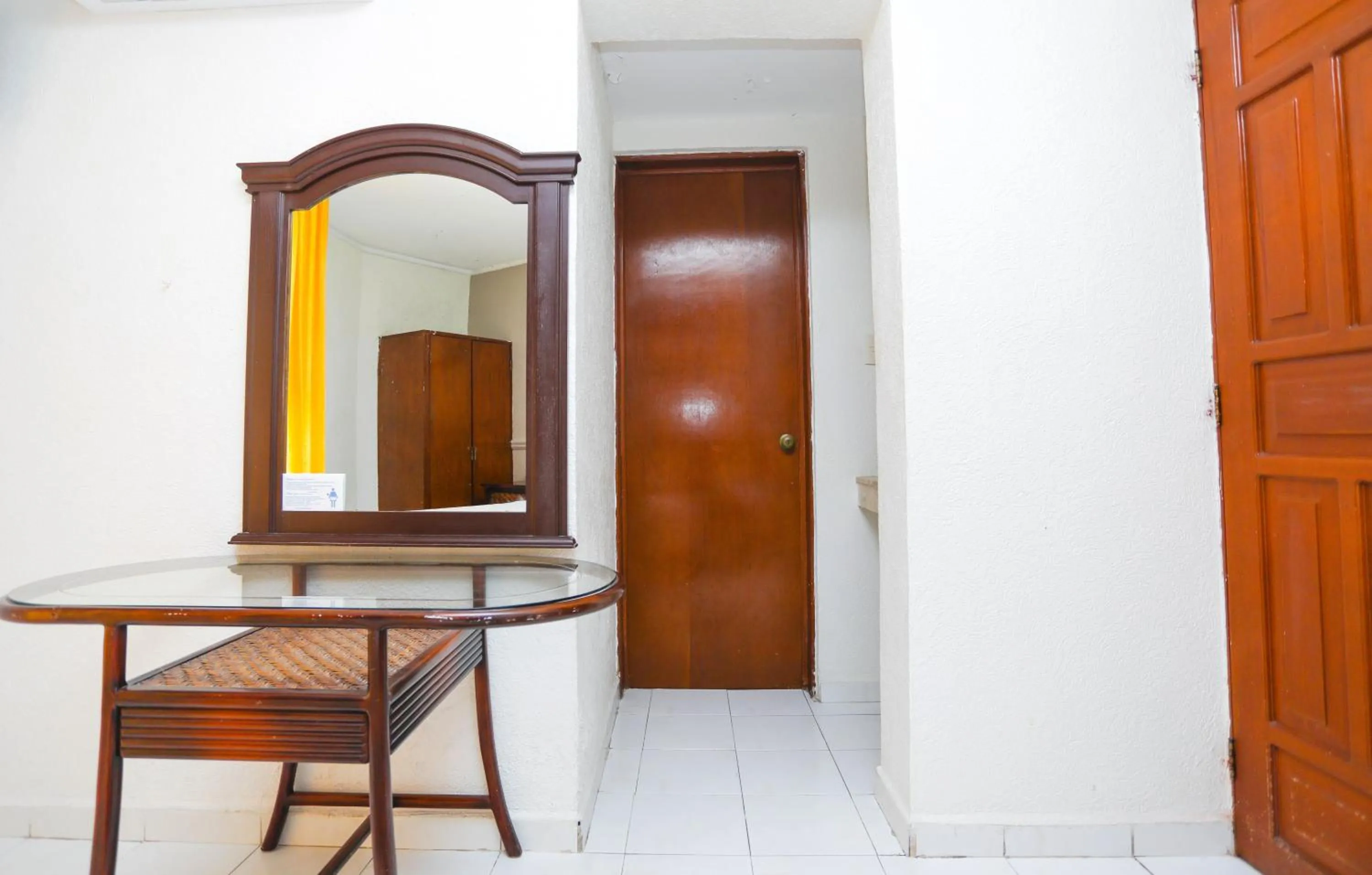 Photo of the whole room in Hotel Parador