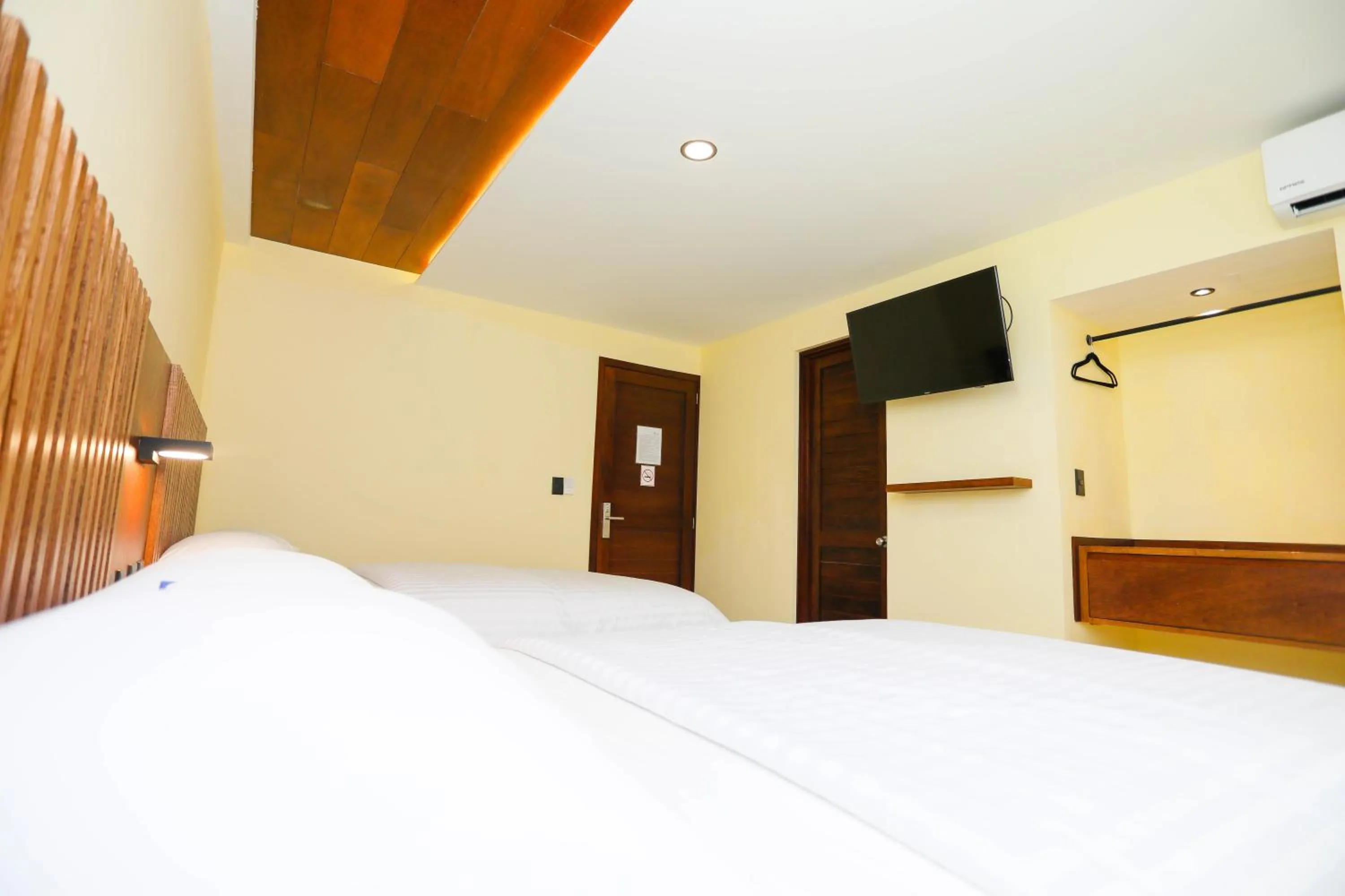 Photo of the whole room, Bed in Hotel Parador