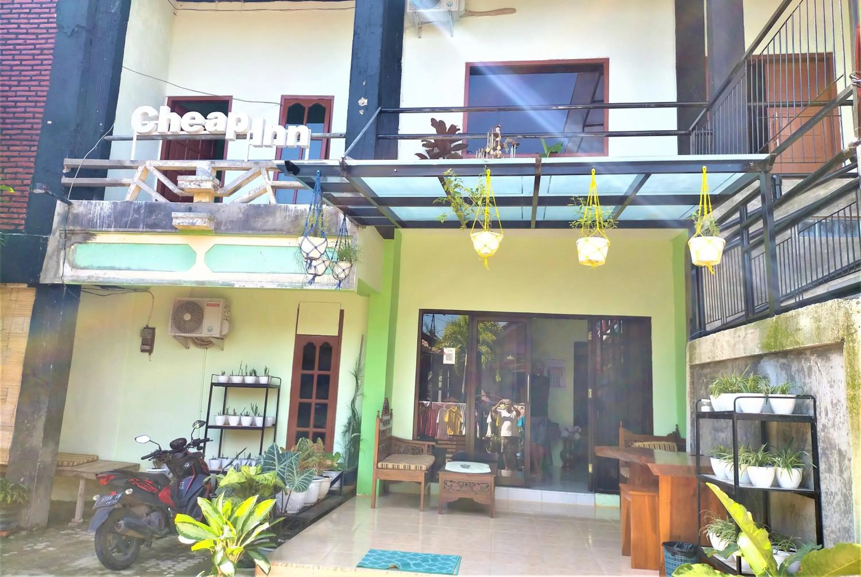 Property building in Cheap Inn Banyuwangi