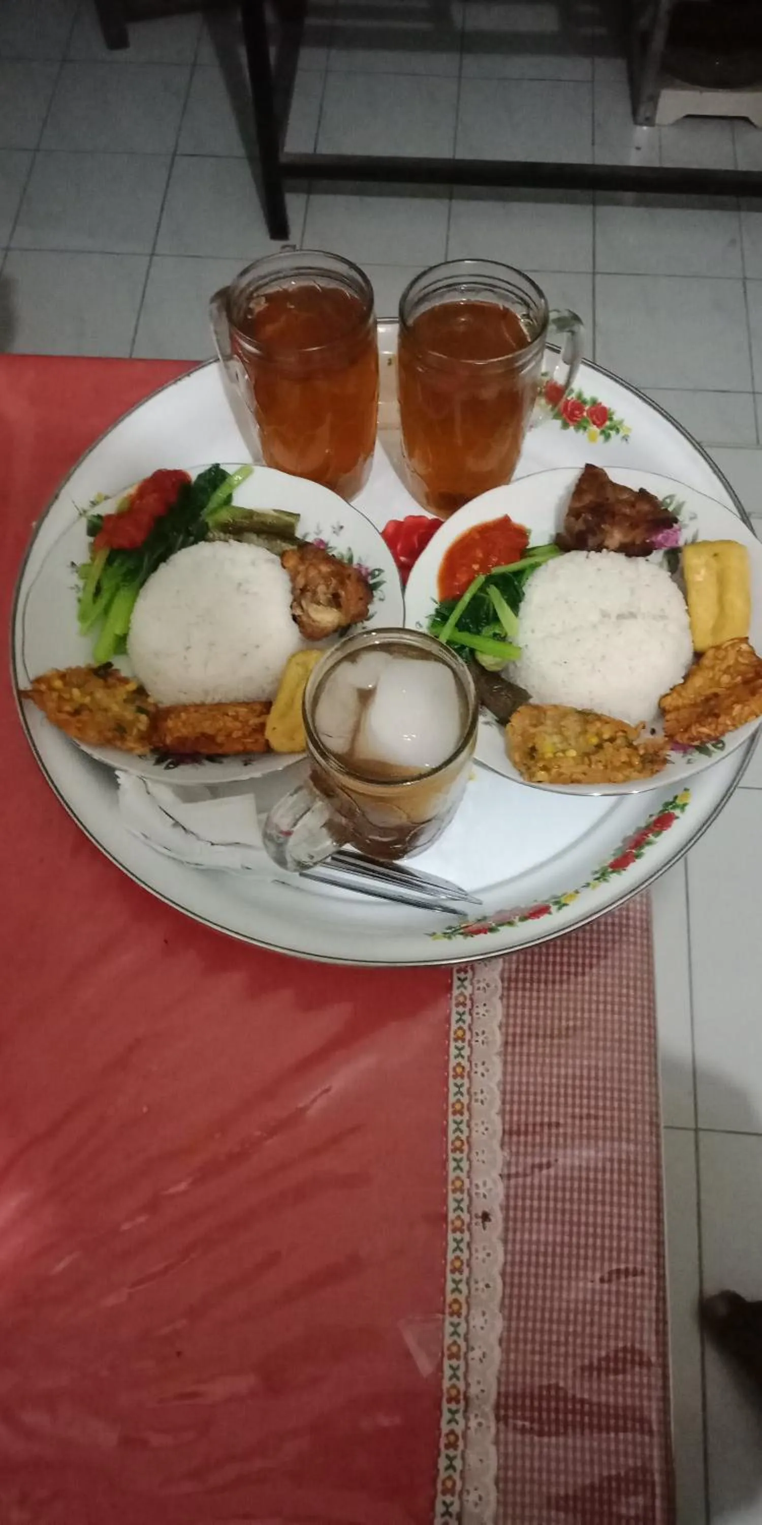 Food in Cheap Inn Banyuwangi