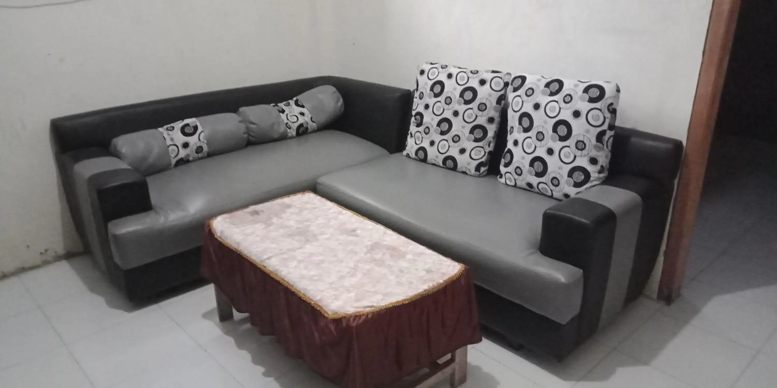 Lobby or reception in Cheap Inn Banyuwangi