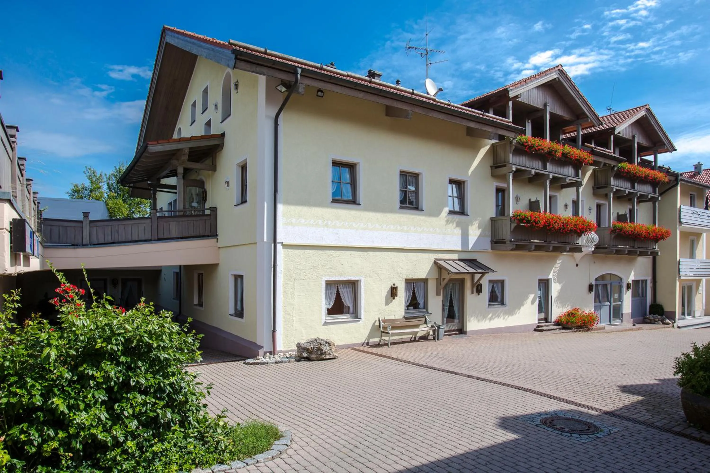 Property building in Hotel Hölzer Bräu by Lehmann Hotels