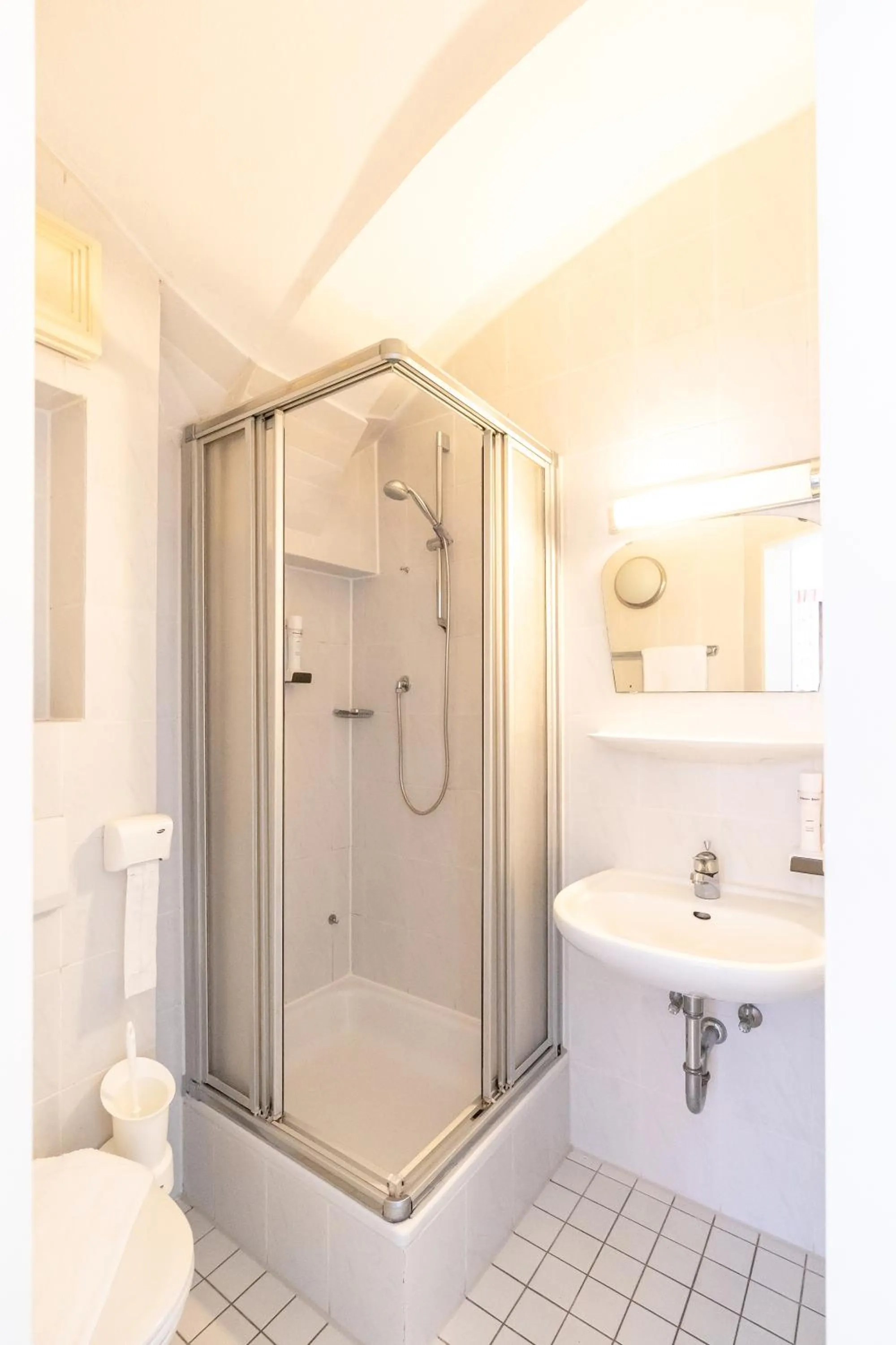 Bathroom in Hotel Hölzer Bräu by Lehmann Hotels