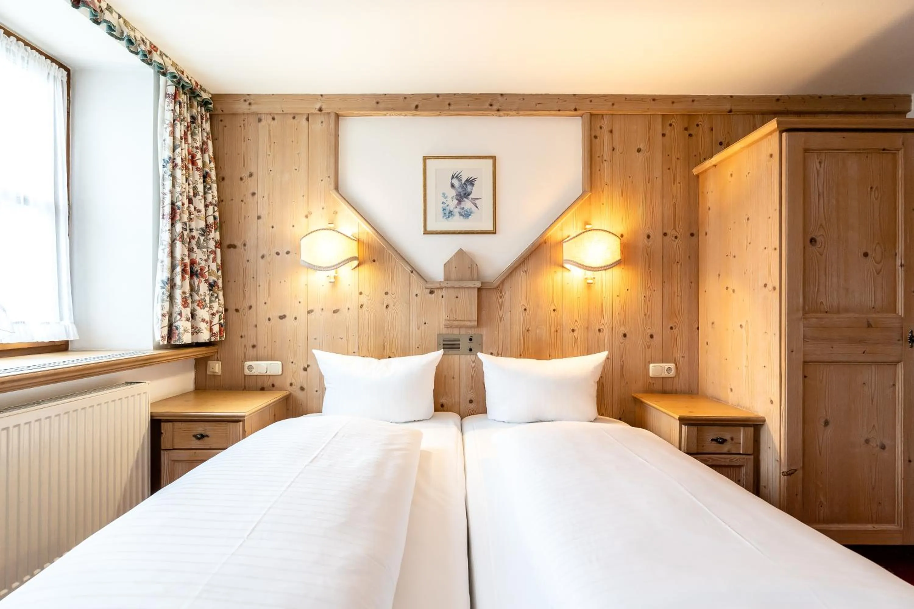 Photo of the whole room, Bed in Hotel Hölzer Bräu by Lehmann Hotels