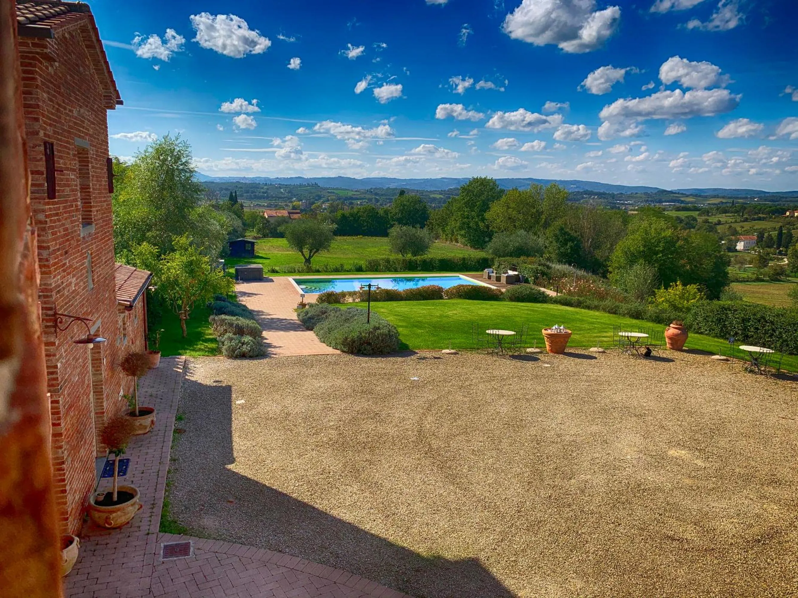 Garden view in Casale Cardini