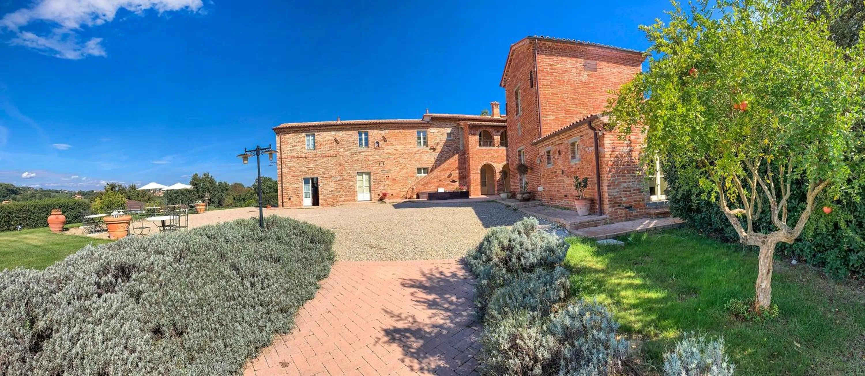 Garden in Casale Cardini