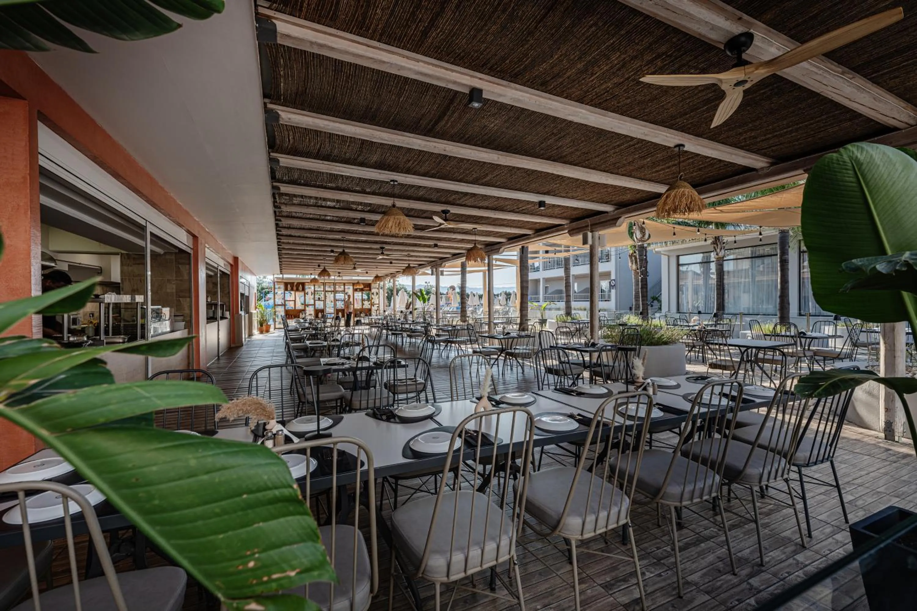 Restaurant/places to eat in Caretta Beach Resort & WaterPark