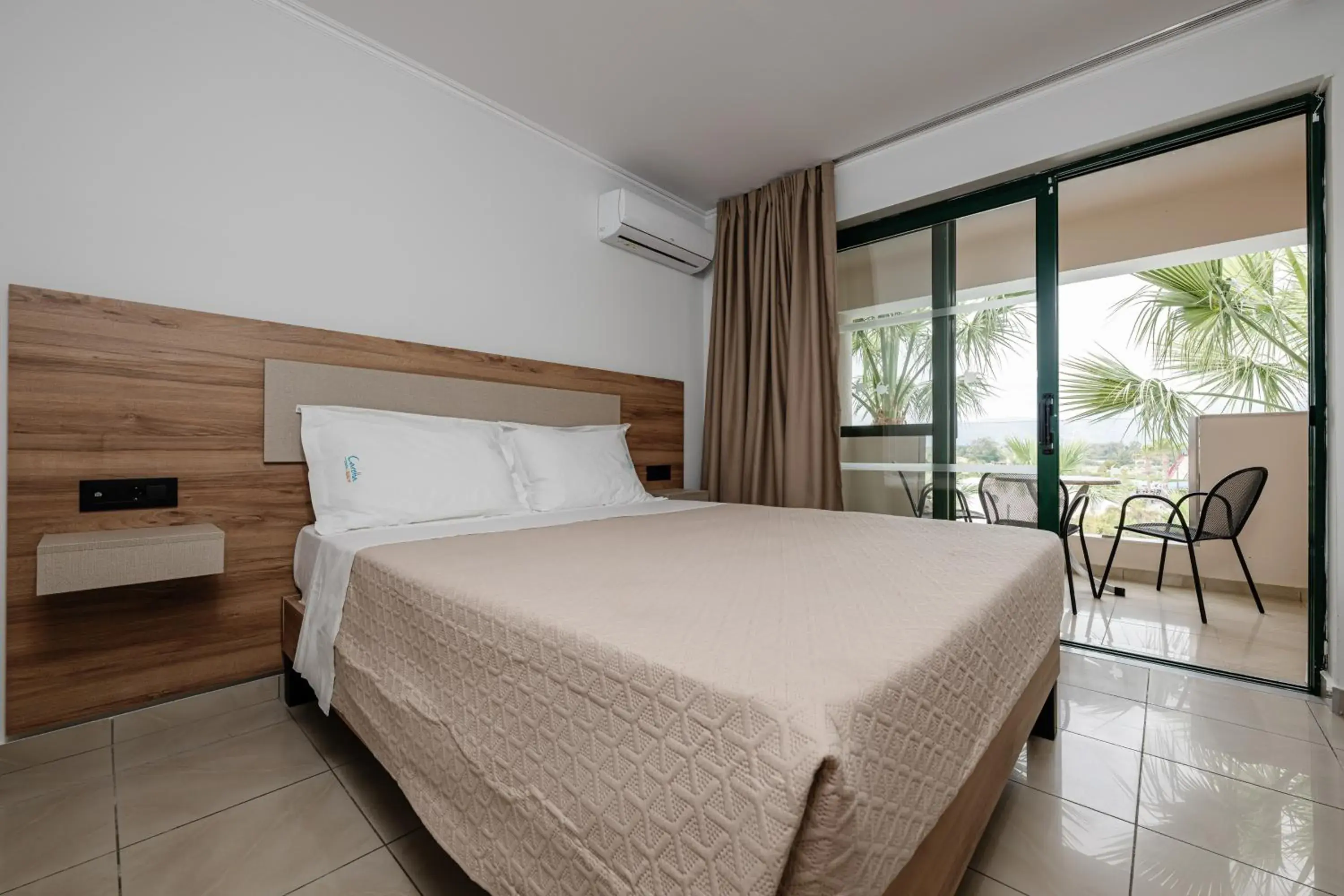 Family Room with Bath in Caretta Beach Resort & WaterPark Family Room with Bath in Caretta Beach Resort & WaterPark