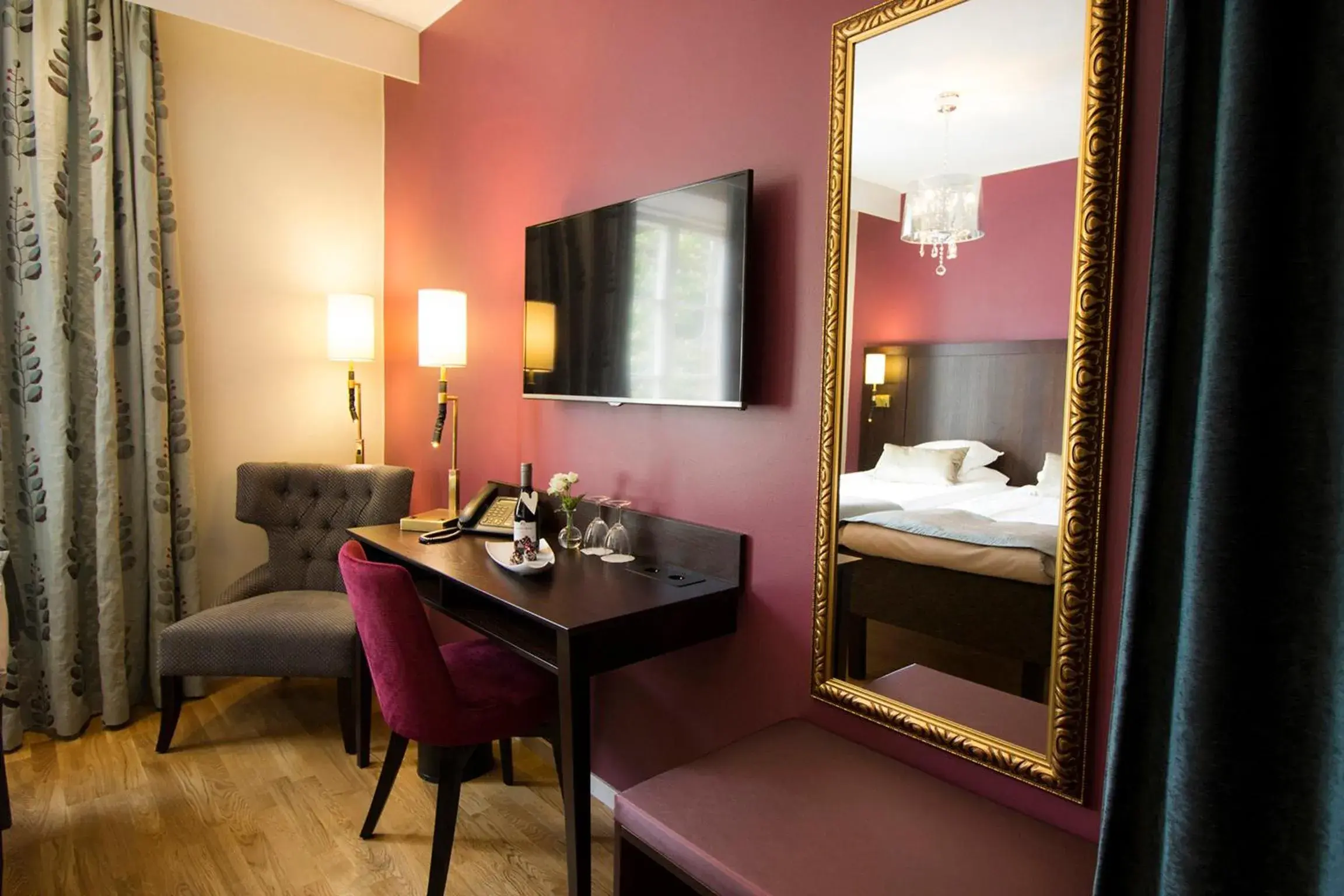 Comfort Double or Twin Room - single occupancy - Separate Building in Grand Hotel Alingsås Comfort Double or Twin Room - single occupancy - Separate Building in Grand Hotel Alingsås
