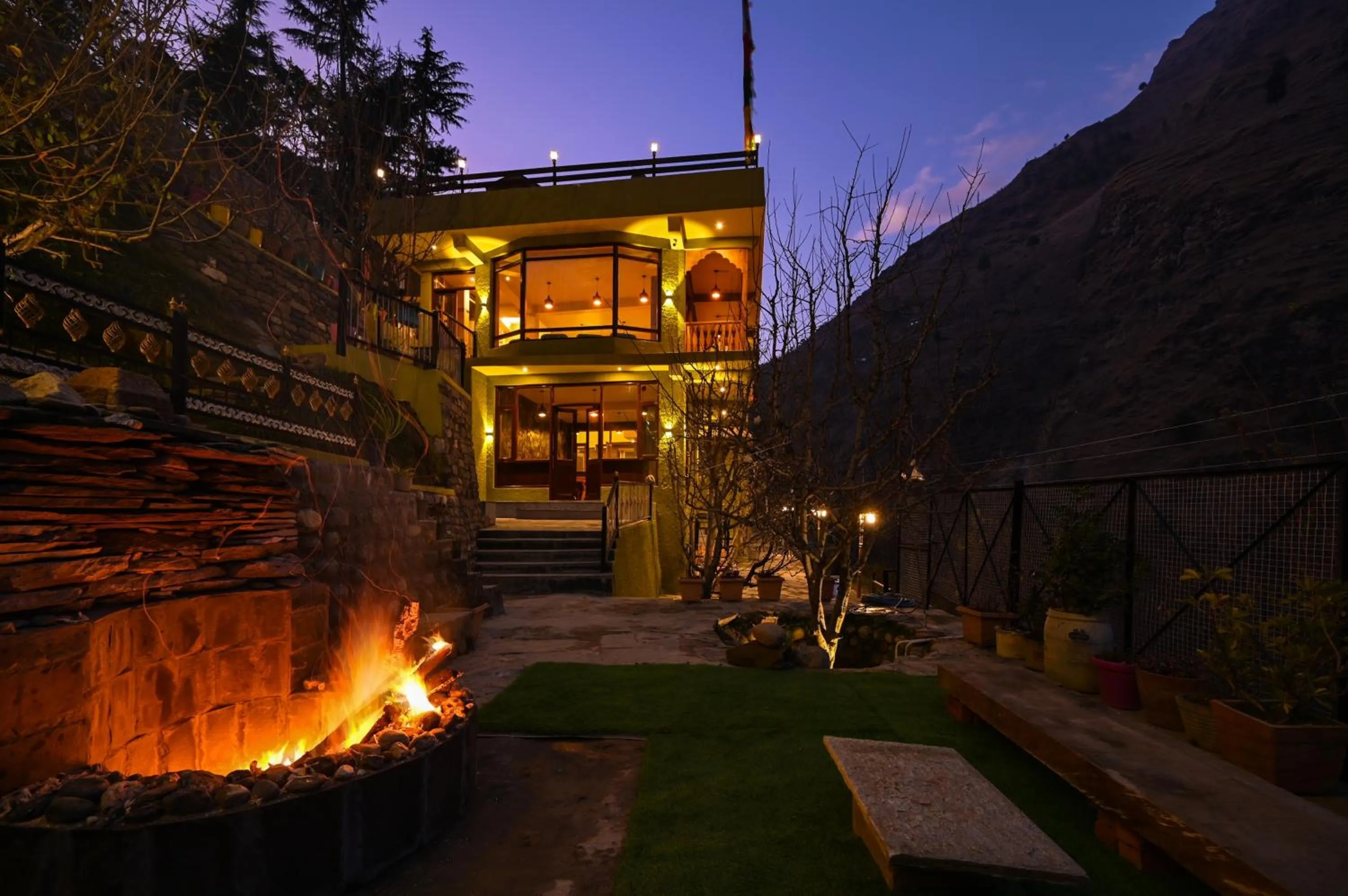 Zostel Dobhi, Manali