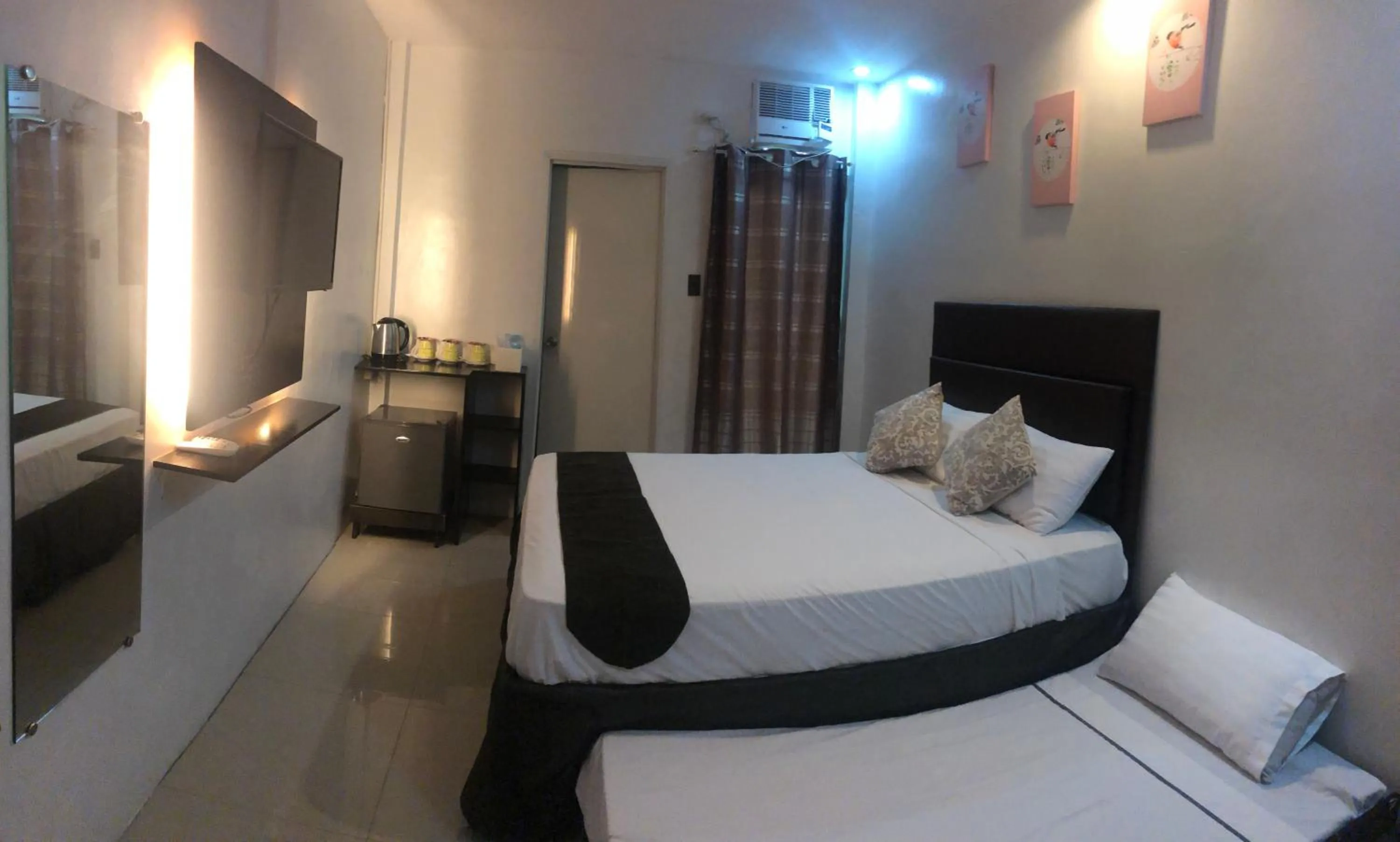 Bed in The Blanket Hotel Restaurant & Coffee