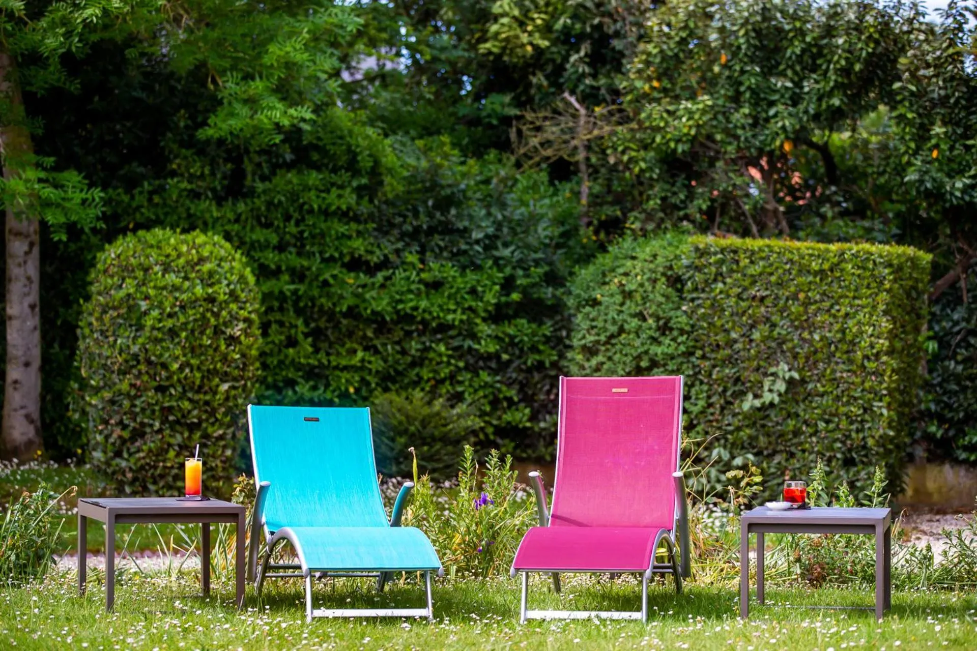 Property building in La Villa Andry