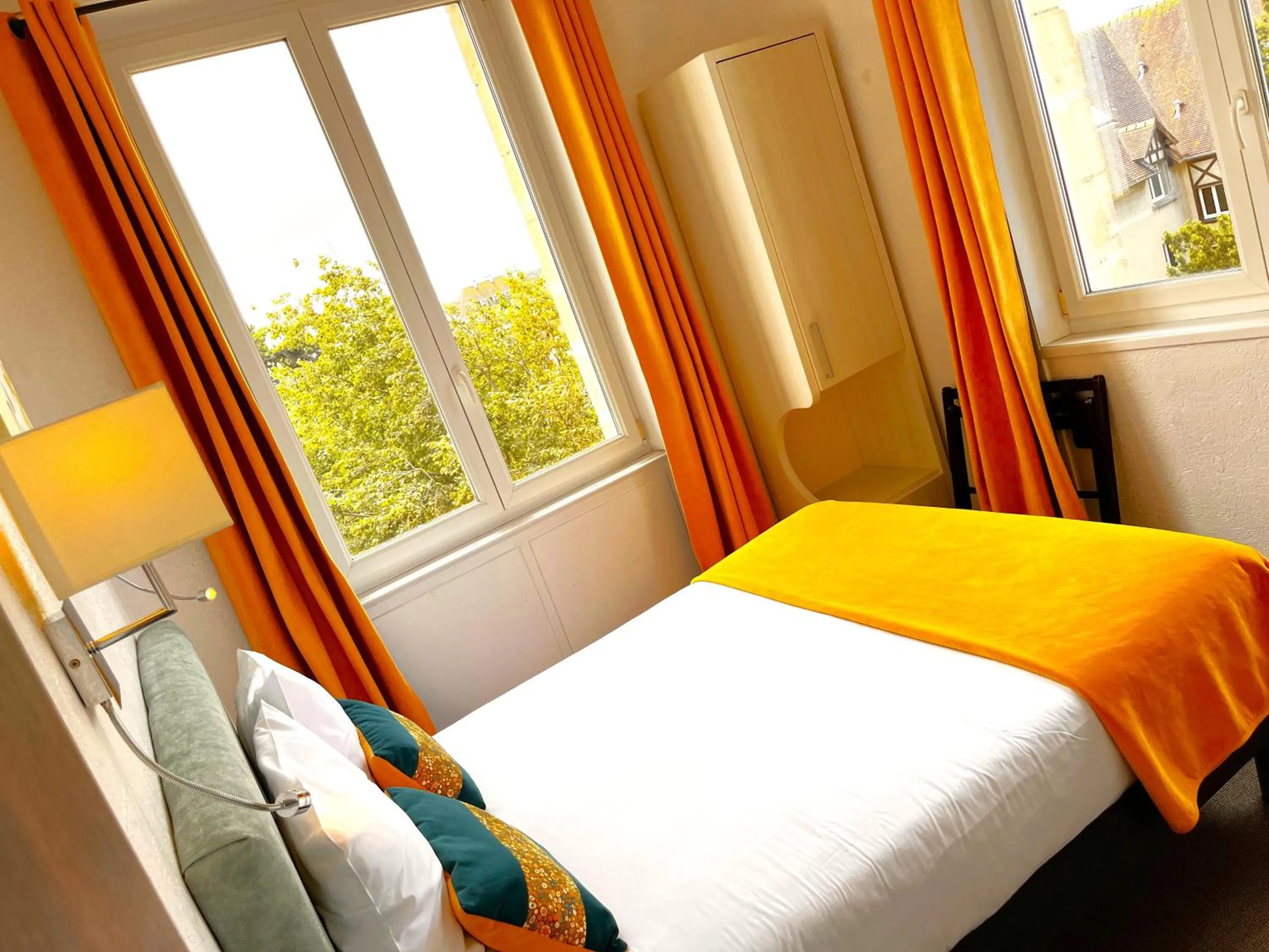 Photo of the whole room, Bed in La Villa Andry