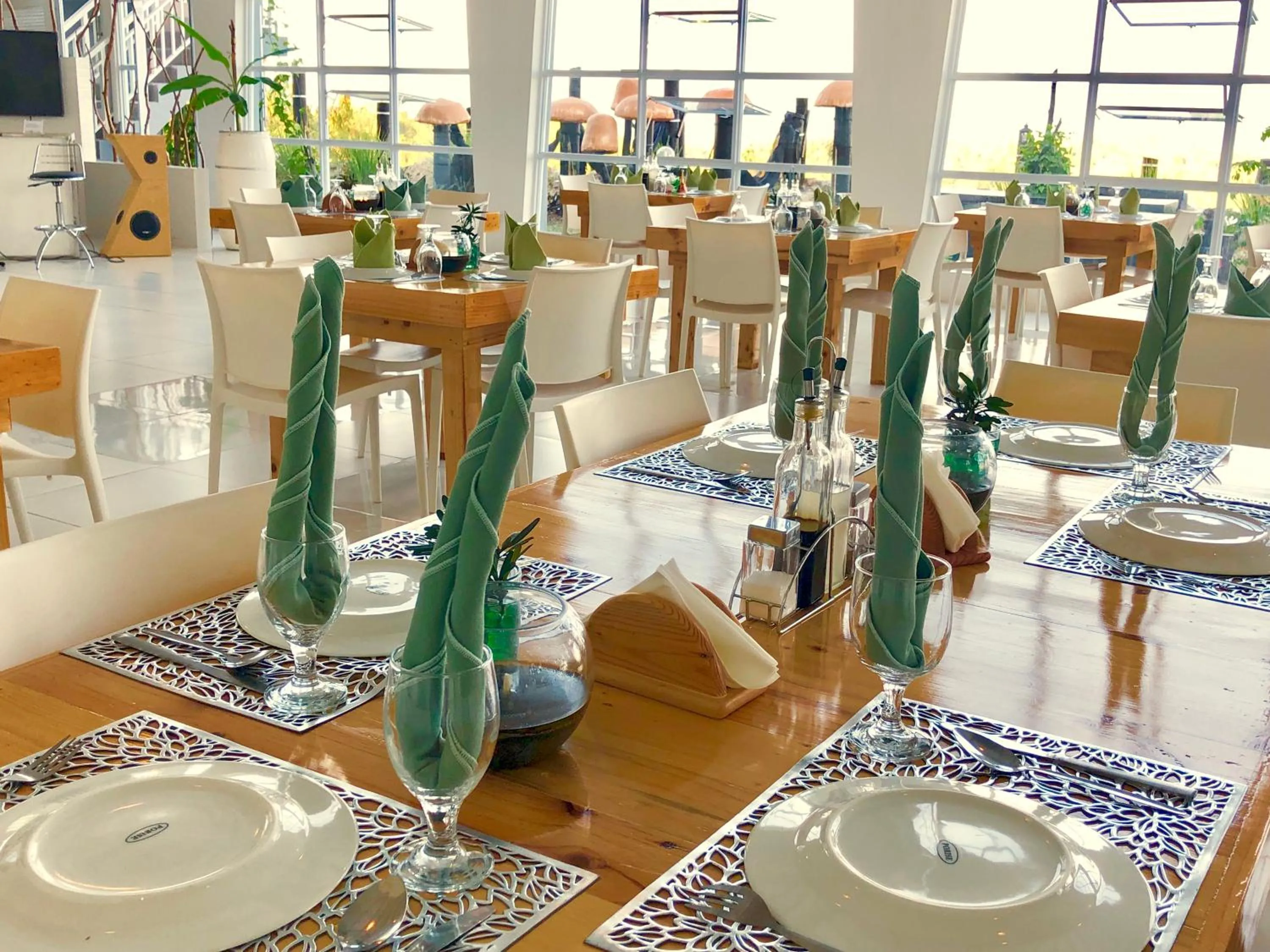 Restaurant/places to eat in ROCCA Del GARDA Residences