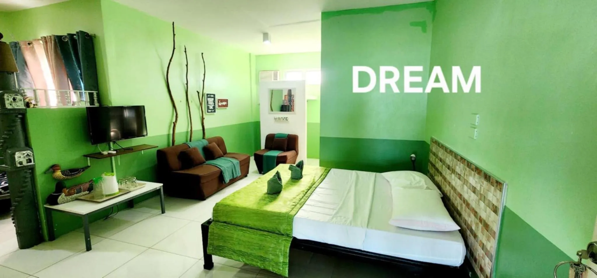 Bed in ROCCA Del GARDA Residences