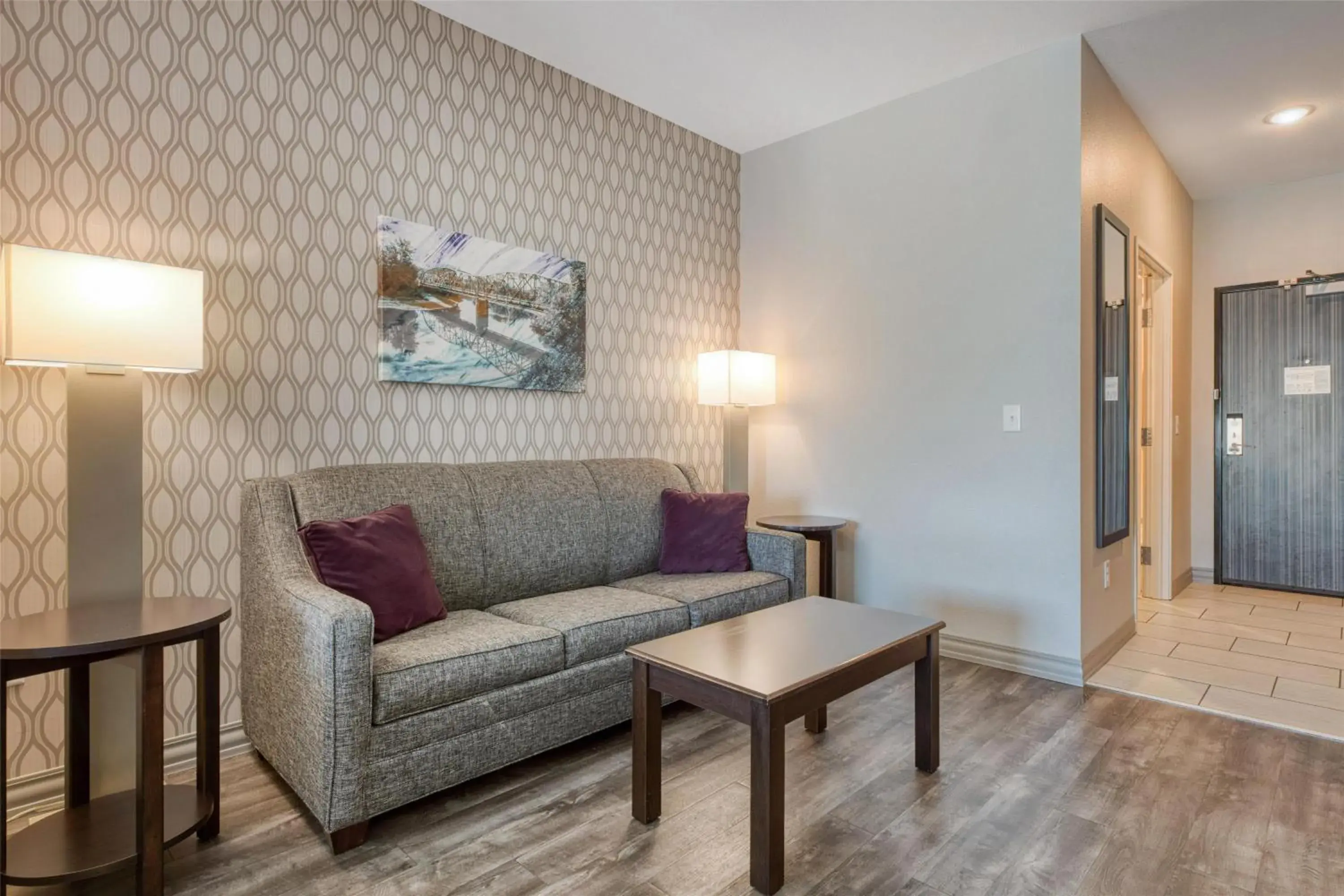 Queen Suite with Two Queen Beds with Sofa Bed in Best Western Plus Saint Peter Queen Suite with Two Queen Beds with Sofa Bed in Best Western Plus Saint Peter