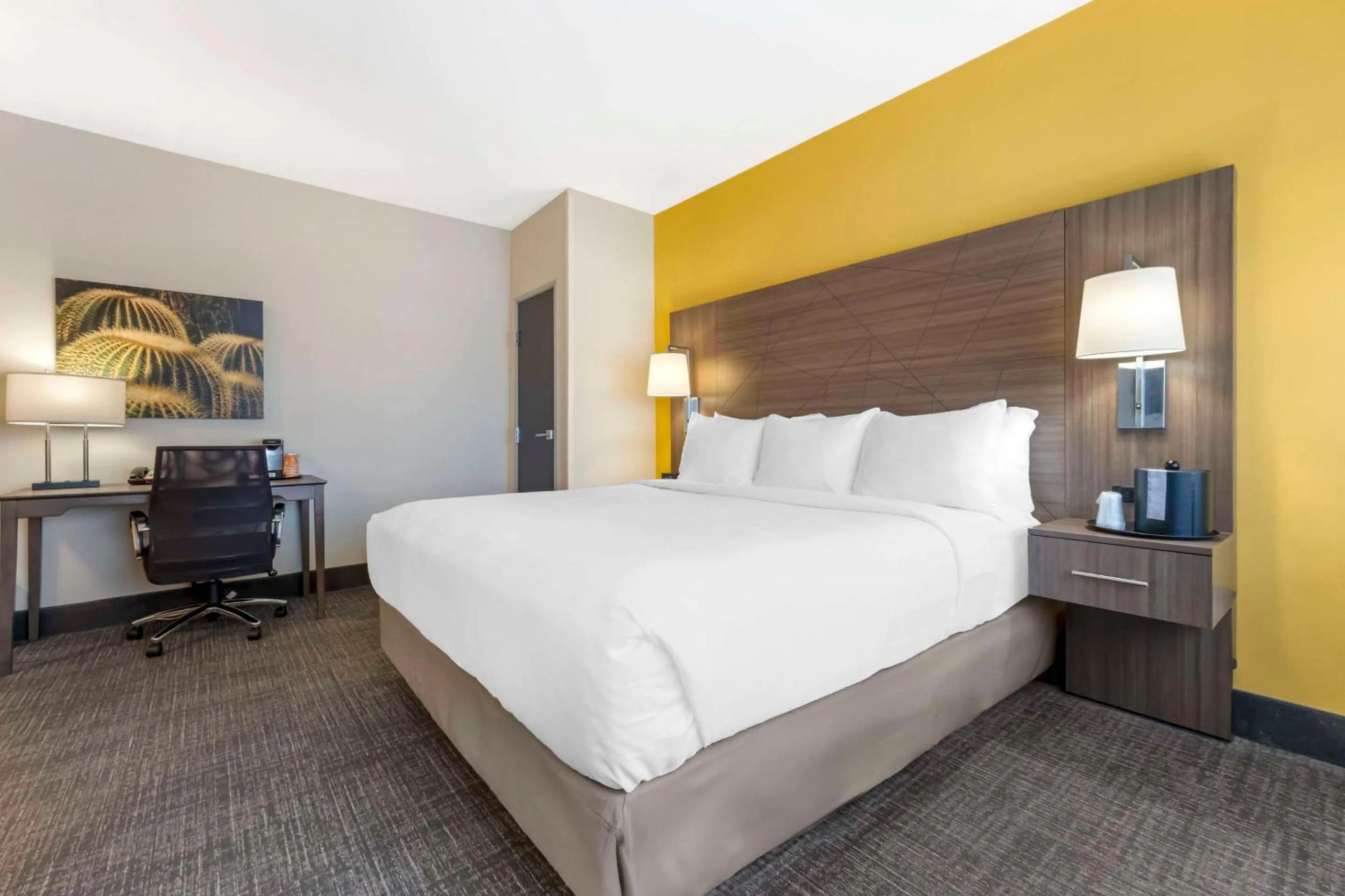 Bedroom, Bed in Comfort Inn