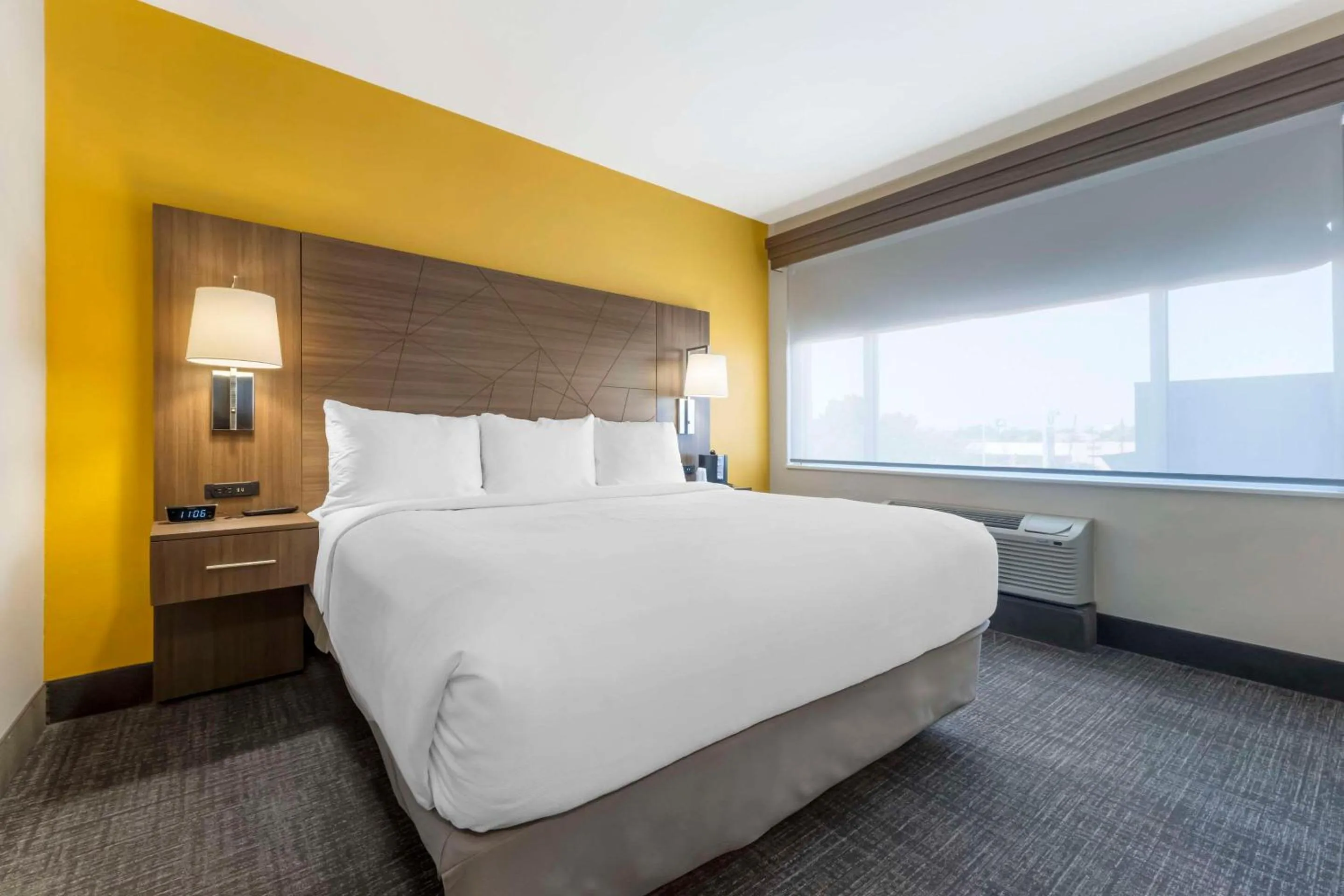 Bedroom, Bed in Comfort Inn