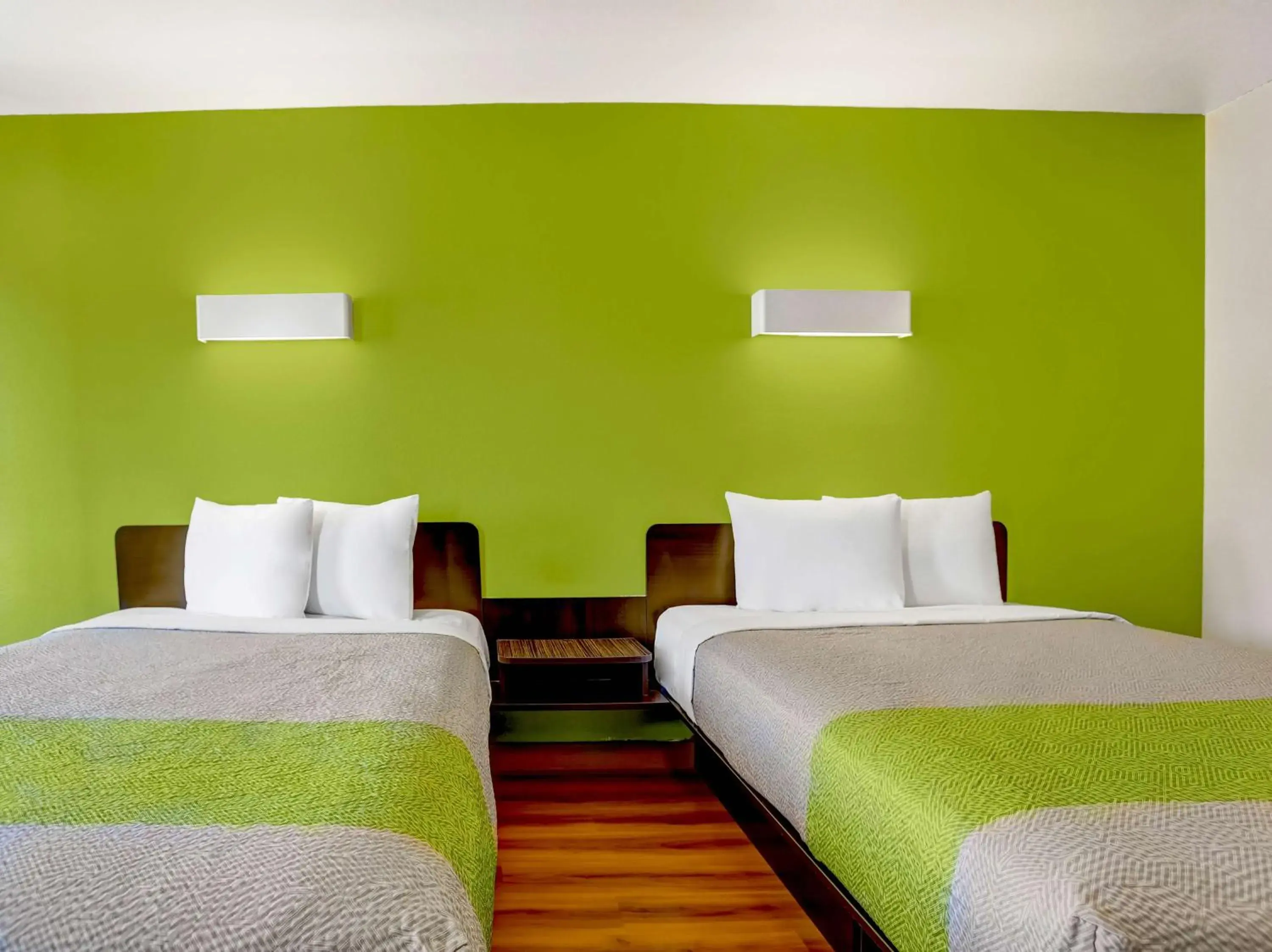 Quadruple Room - Disability Access - Non-Smoking in Motel 6-Payson, AZ Quadruple Room - Disability Access - Non-Smoking in Motel 6-Payson, AZ