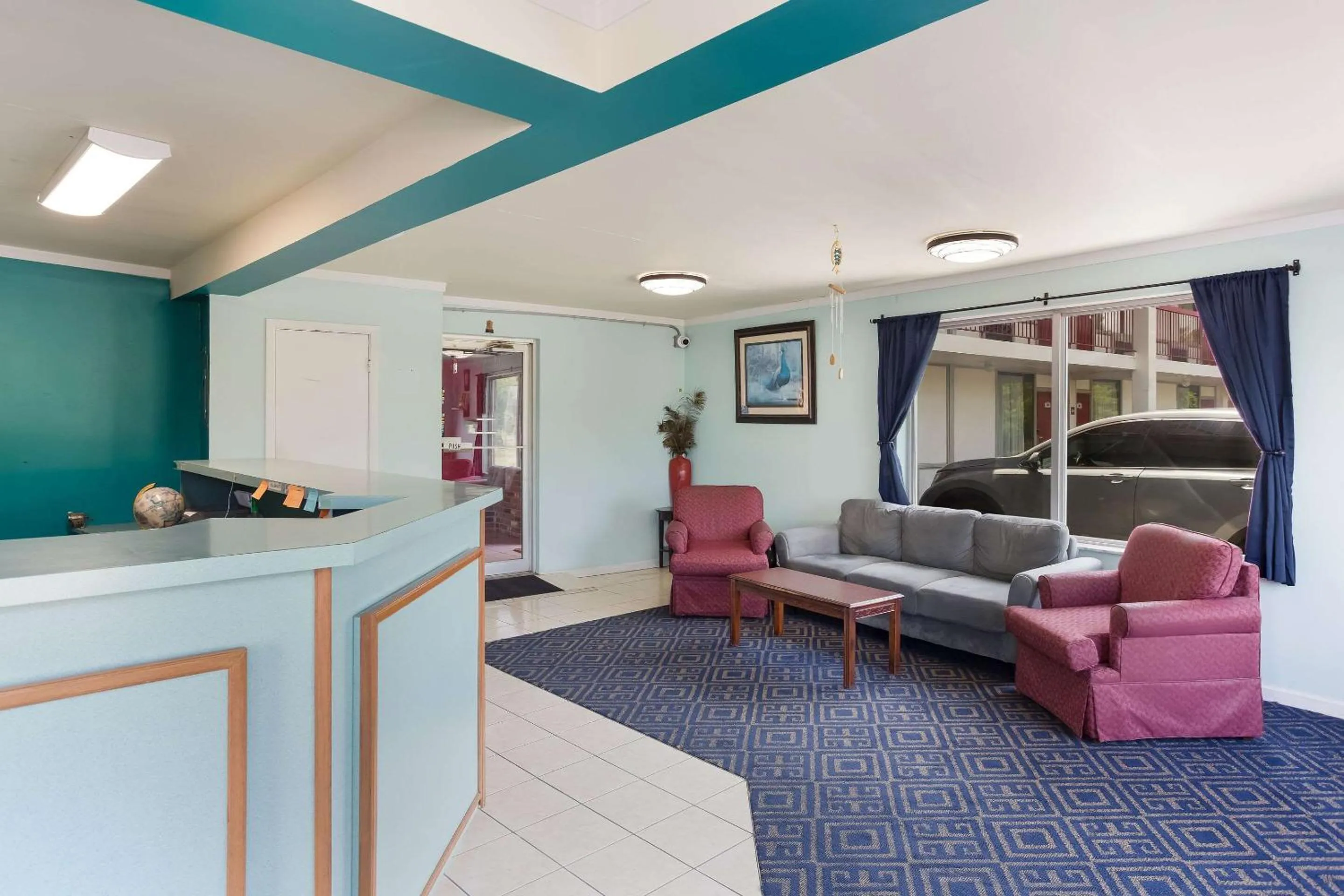 Lobby or reception in Rodeway Inn South Point