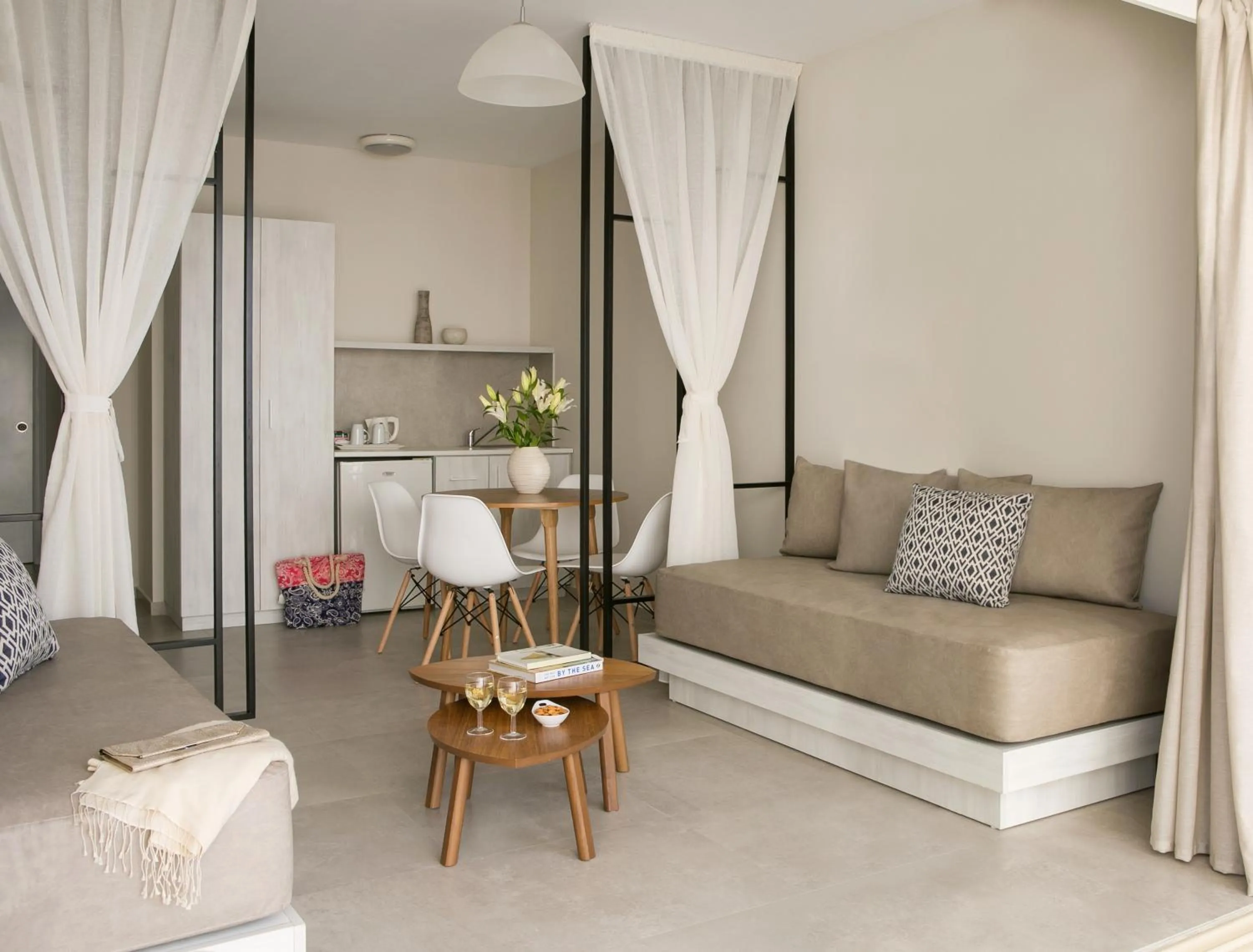 Coffee/tea facilities in Louis Paphos Breeze