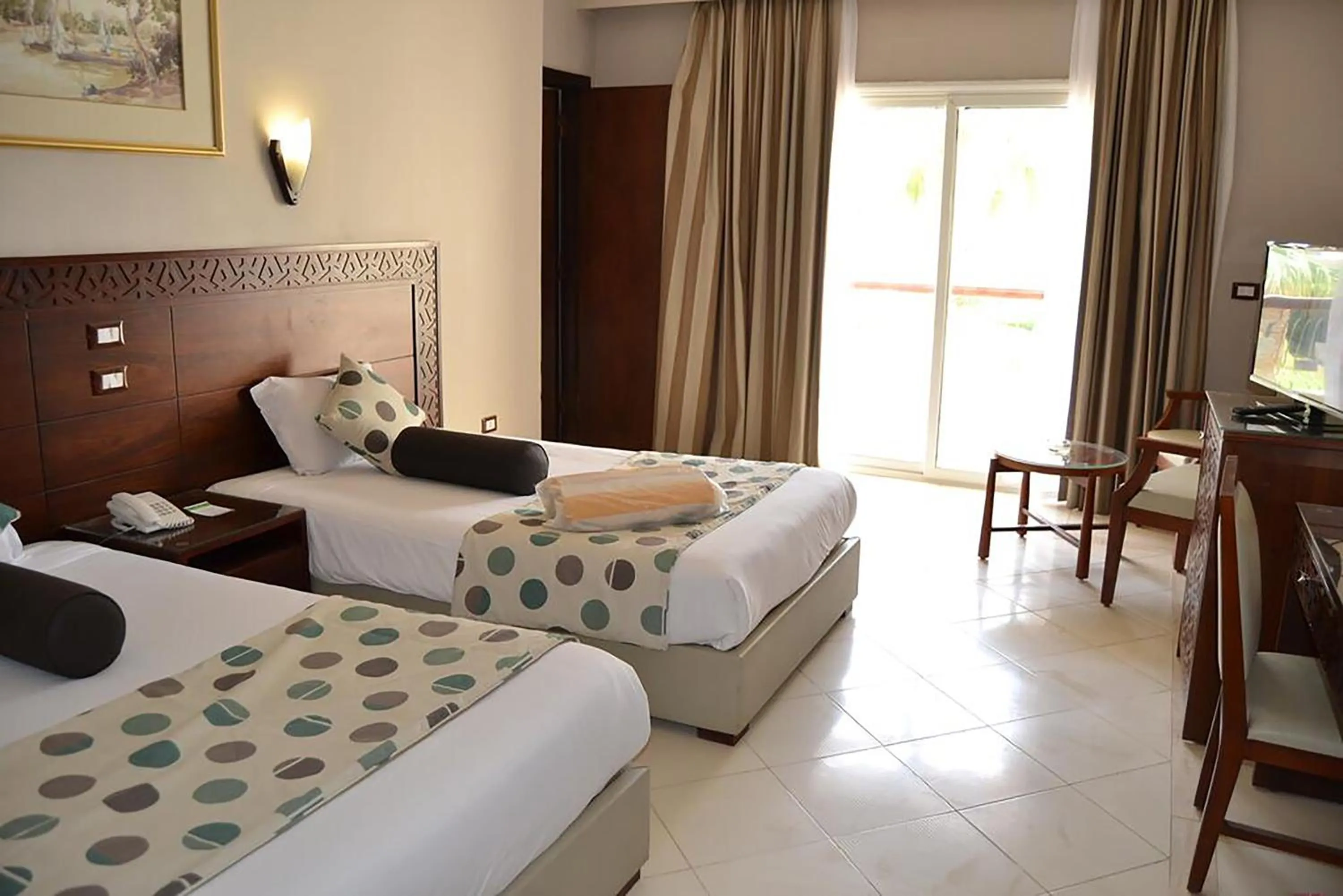 Swimming pool, Bed in Regina Resort and Aqua Park Hurghada