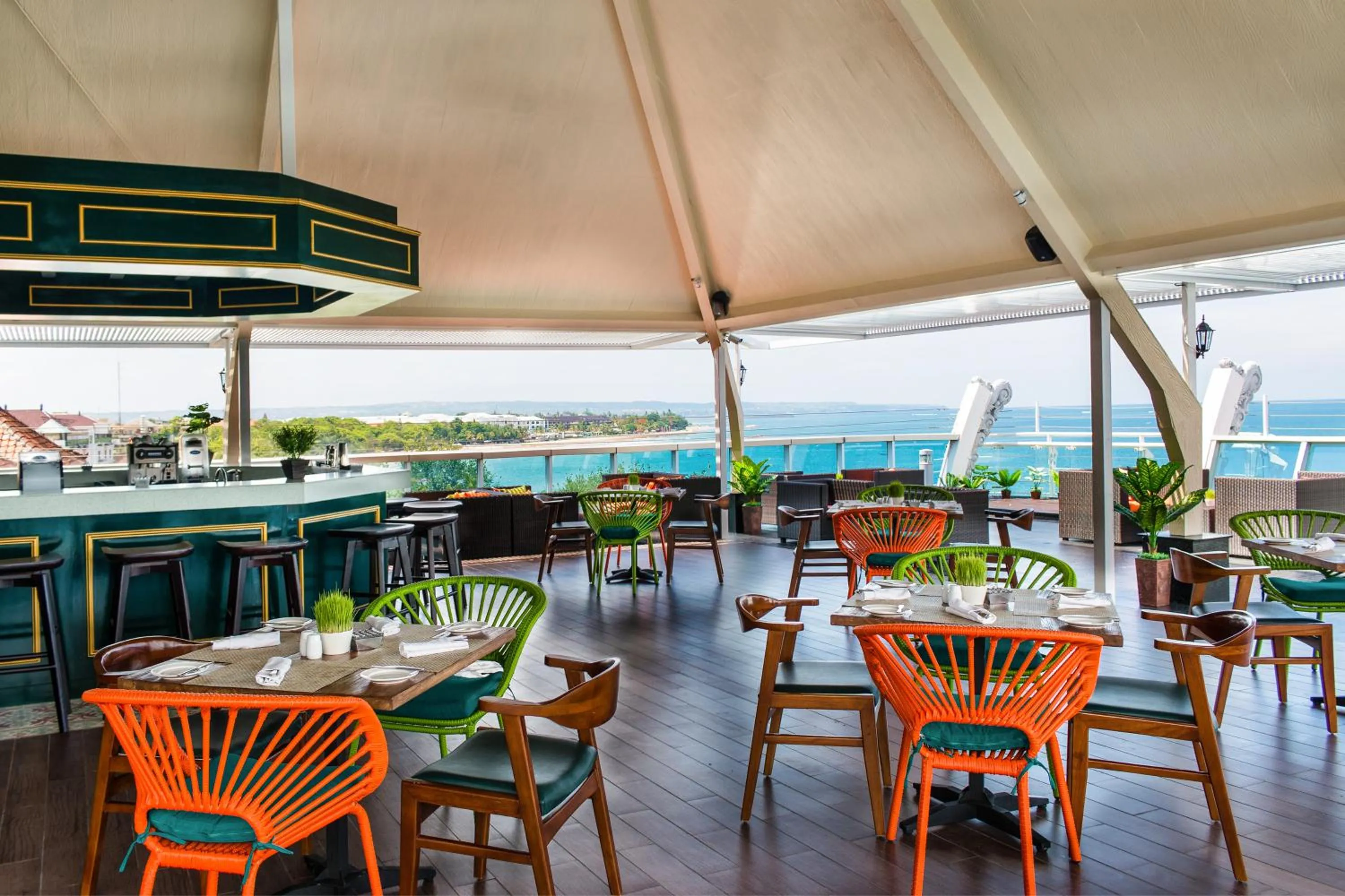 Restaurant/places to eat in The Kuta Beach Heritage Hotel - Managed by Accor