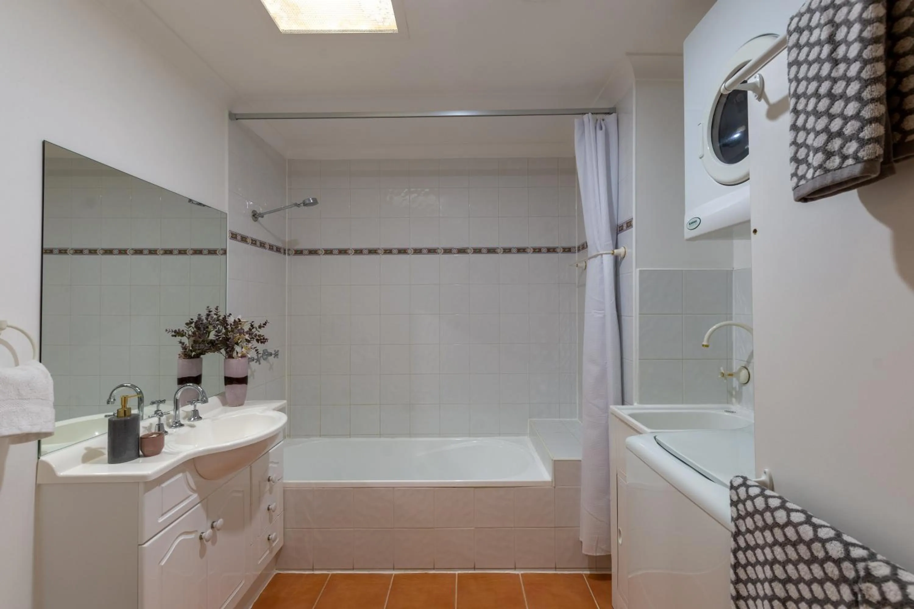 Lifestyle Apartments at Ferntree