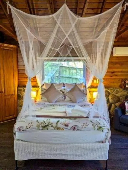 Bedroom, Bed in Forget Me Not Cottages