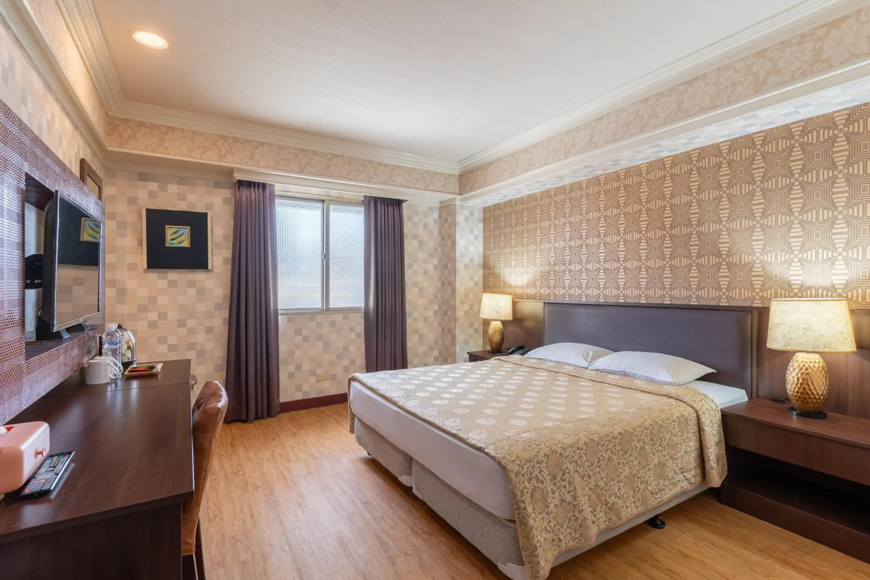 Standard Double Room - single occupancy in Hamilton Hotel Standard Double Room - single occupancy in Hamilton Hotel