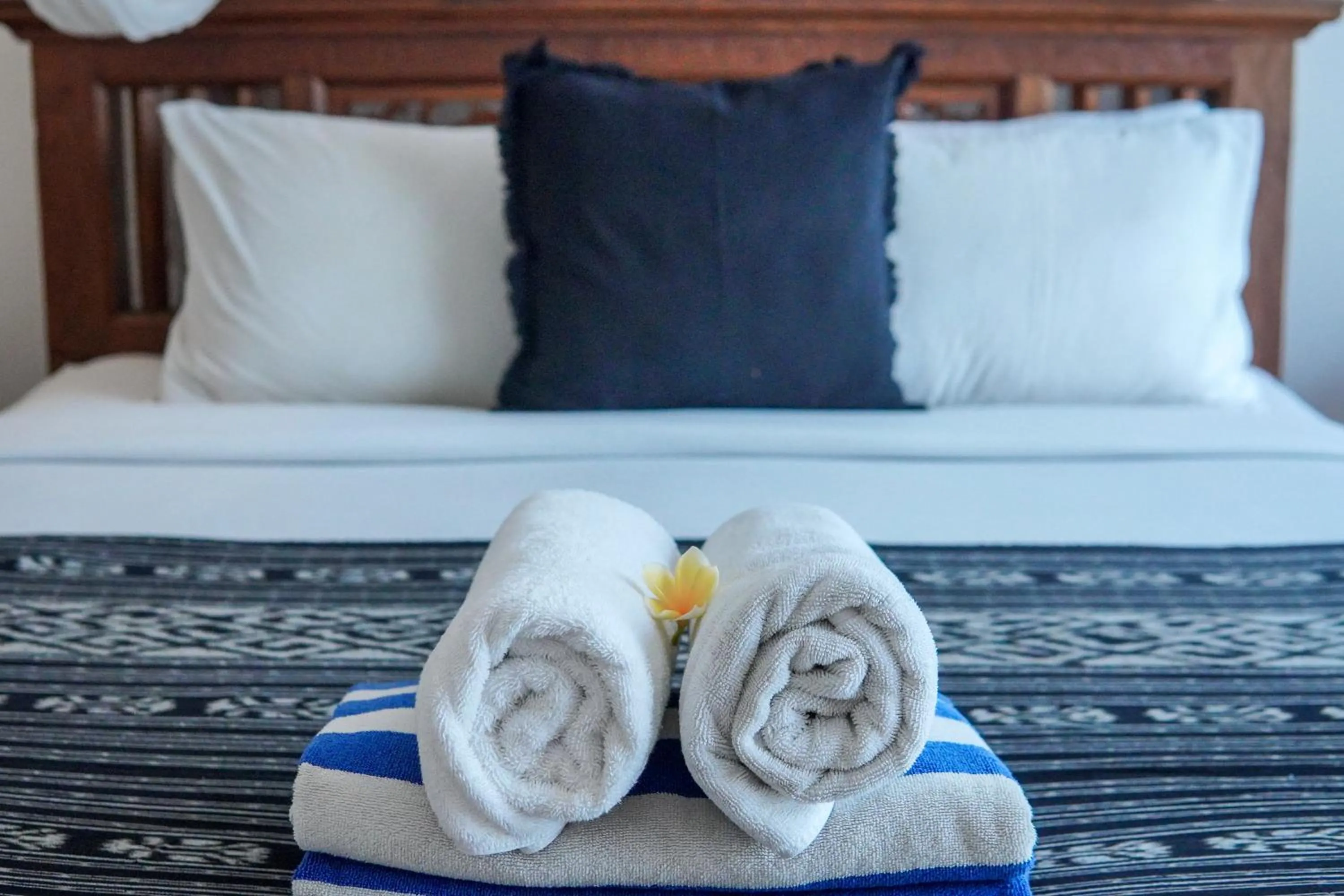 Property building, Bed in The Calmtree Bungalows