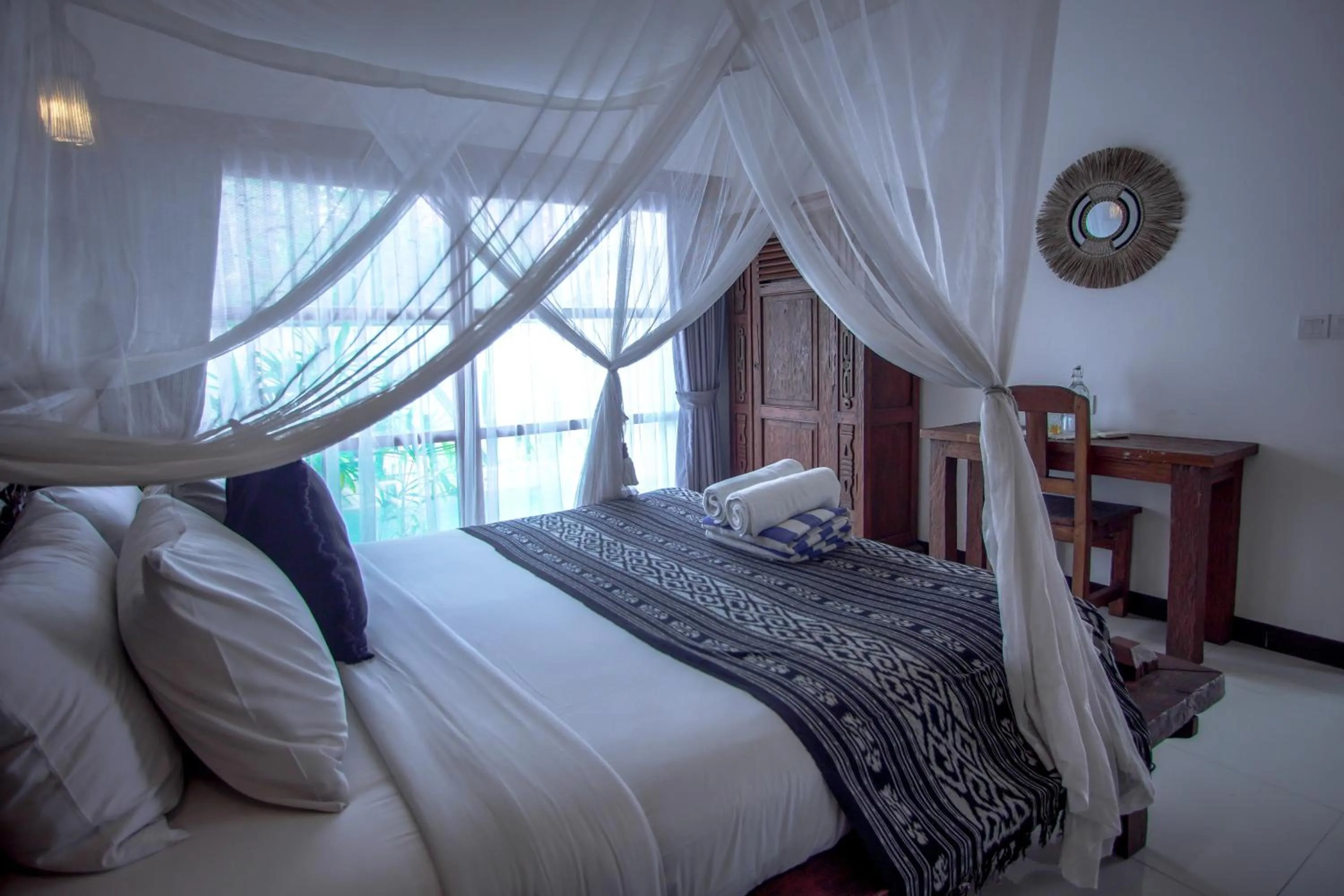 Property building, Bed in The Calmtree Bungalows