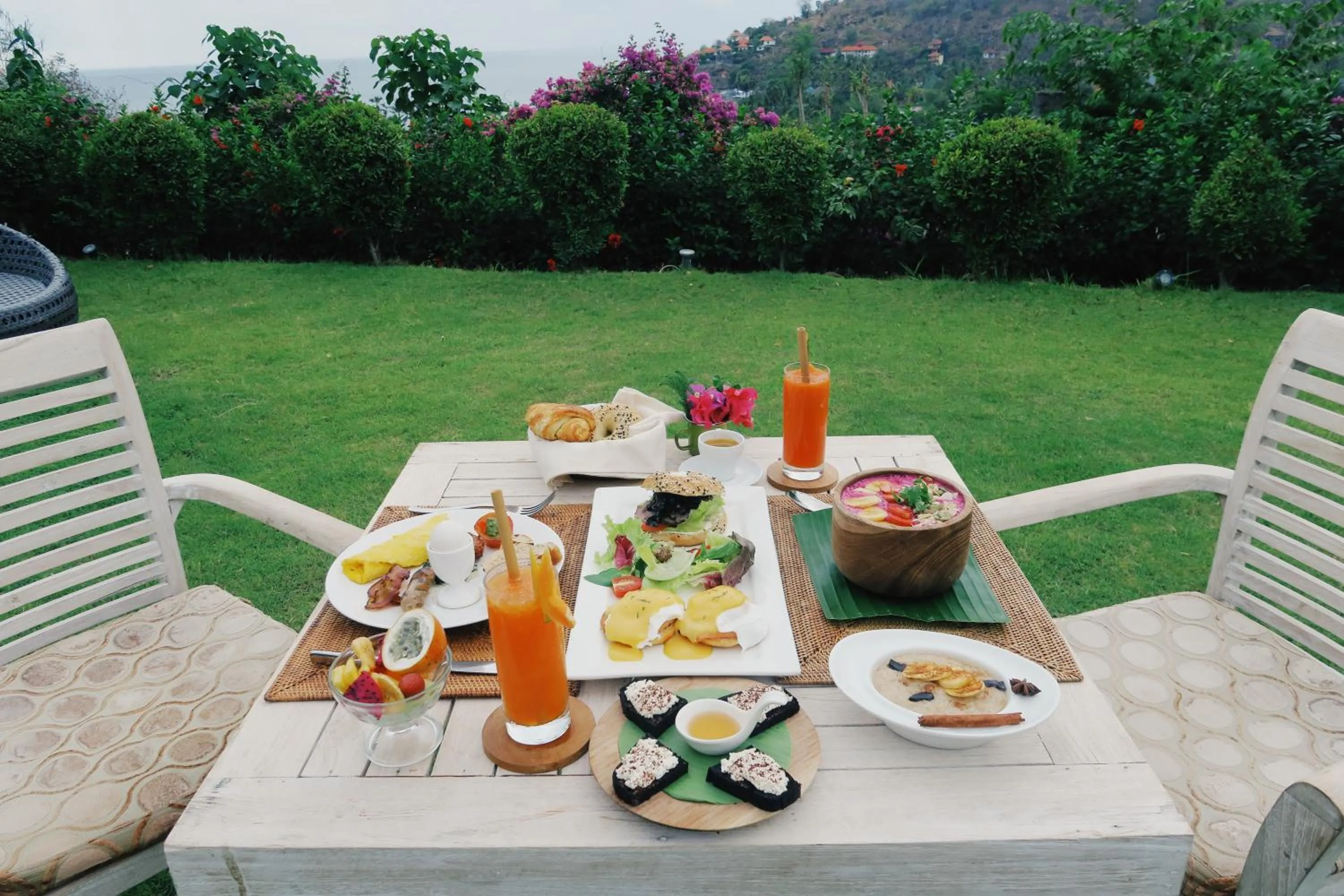 Restaurant/places to eat in The Griya Villas and Spa