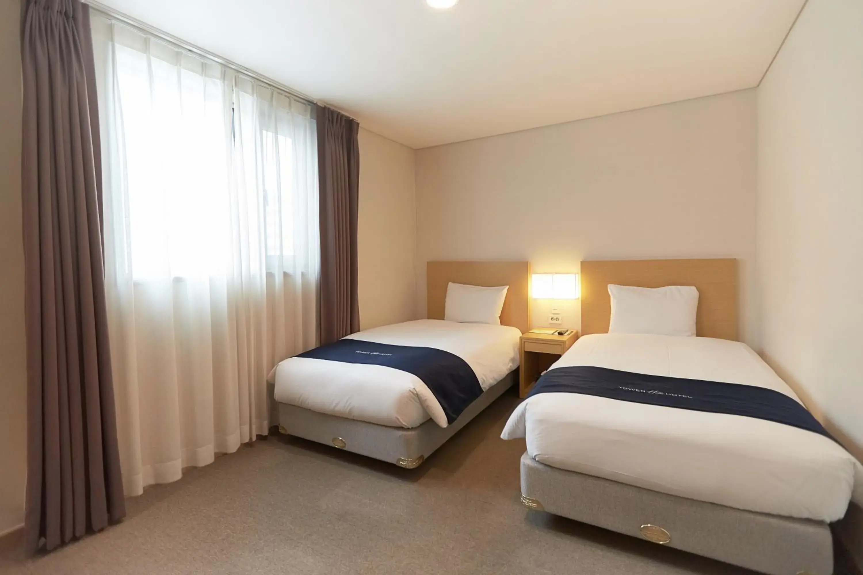 Standard Twin Room in Towerhill Hotel Standard Twin Room in Towerhill Hotel