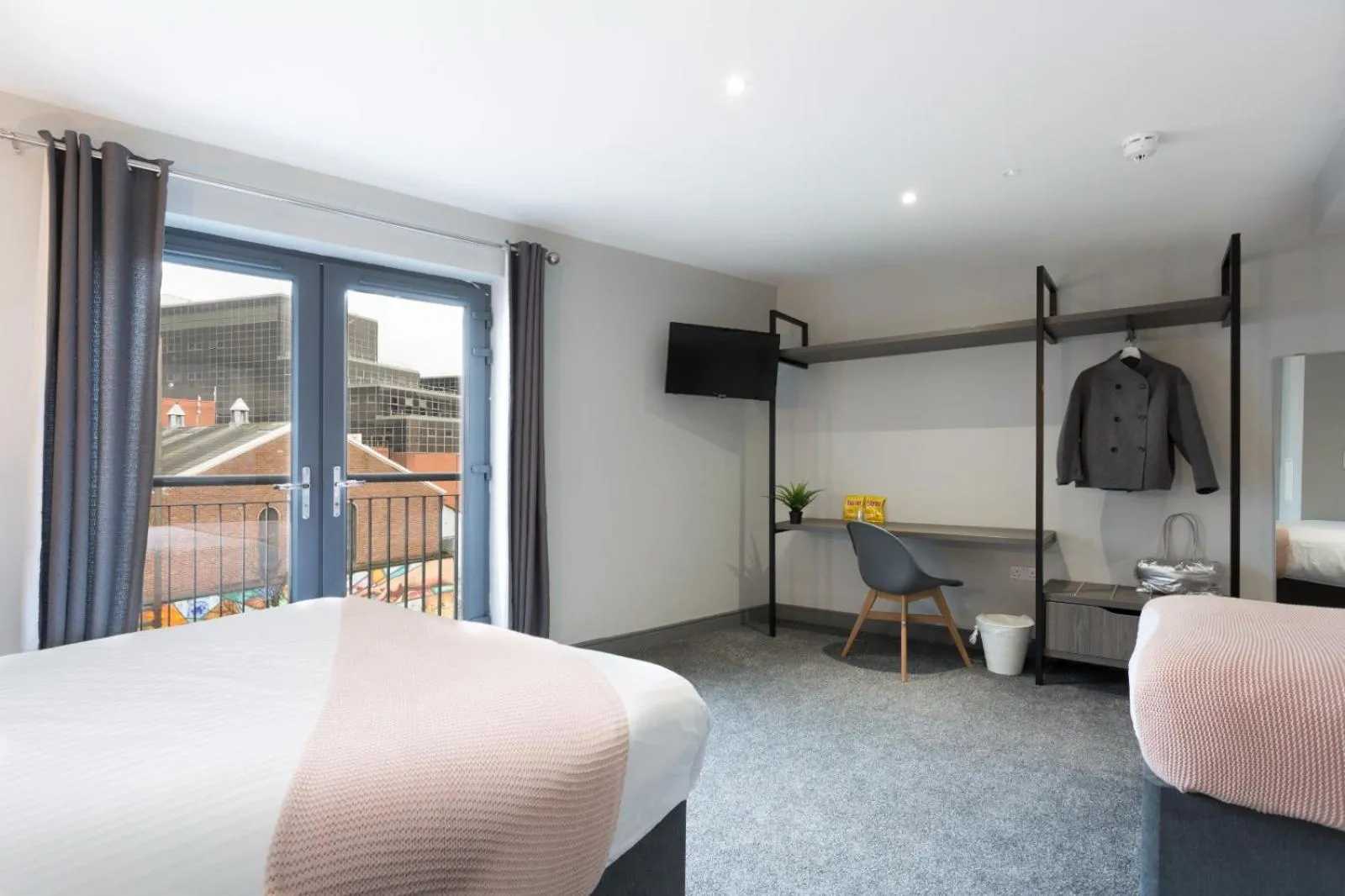 Bed in Bank Square Town House