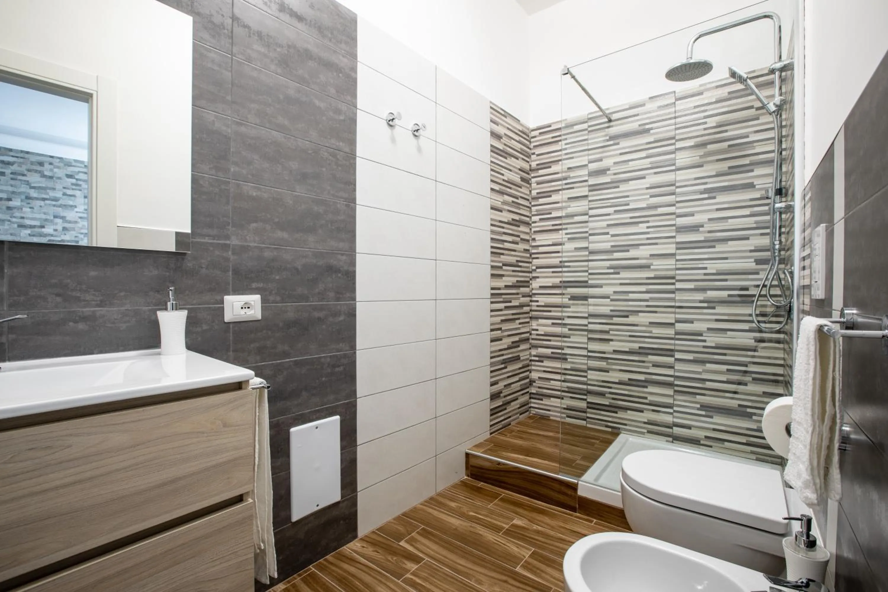 Shower in Il Veliero