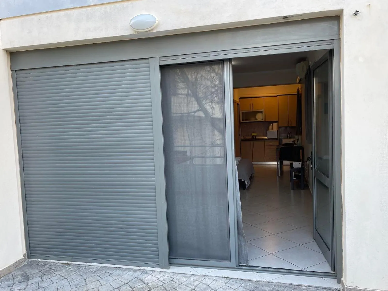 AVR Airport Deluxe Suites 4 AIRPORT FREE SHUTLE