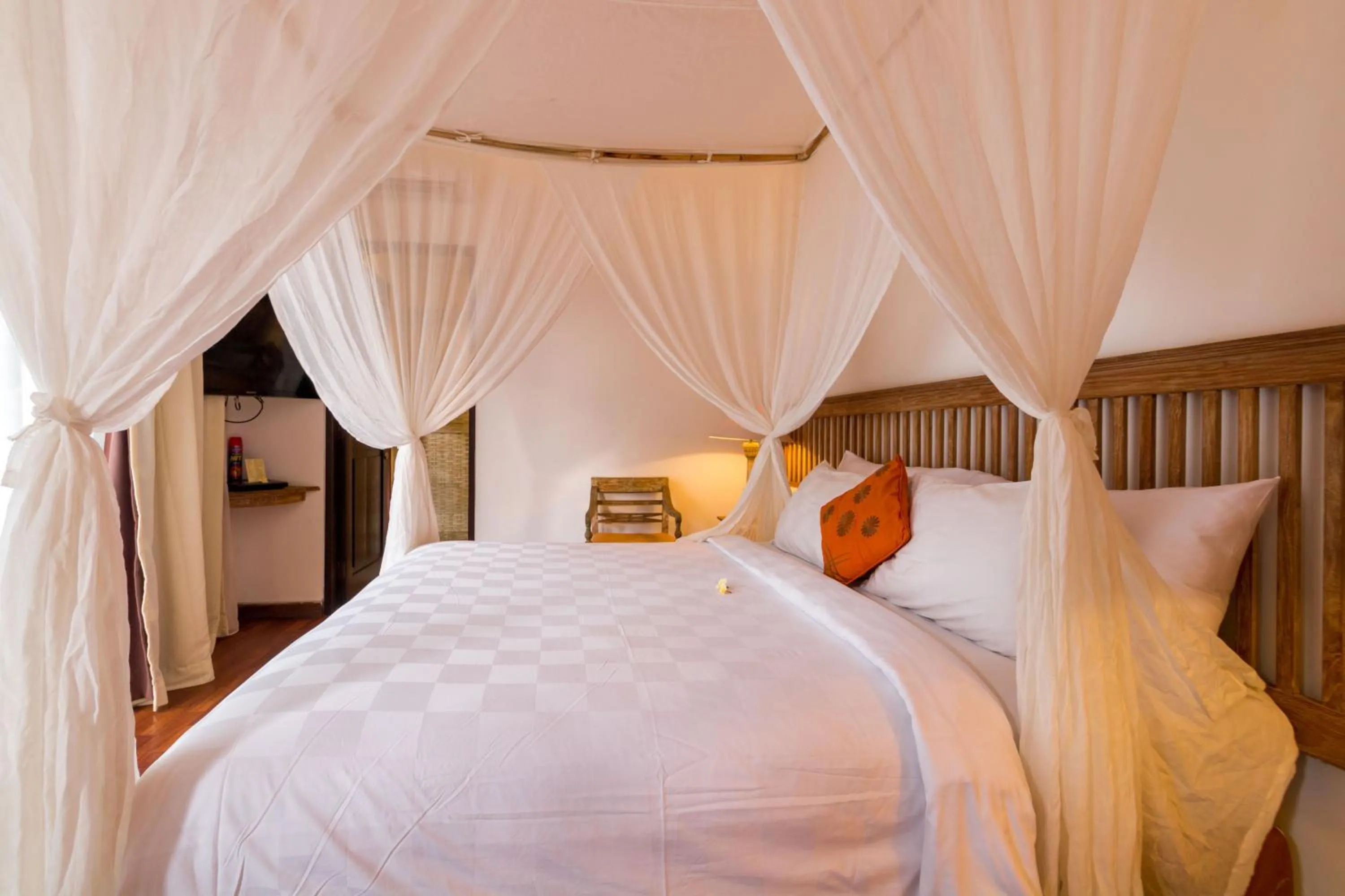 Decorative detail, Bed in New Pondok Sara Villas