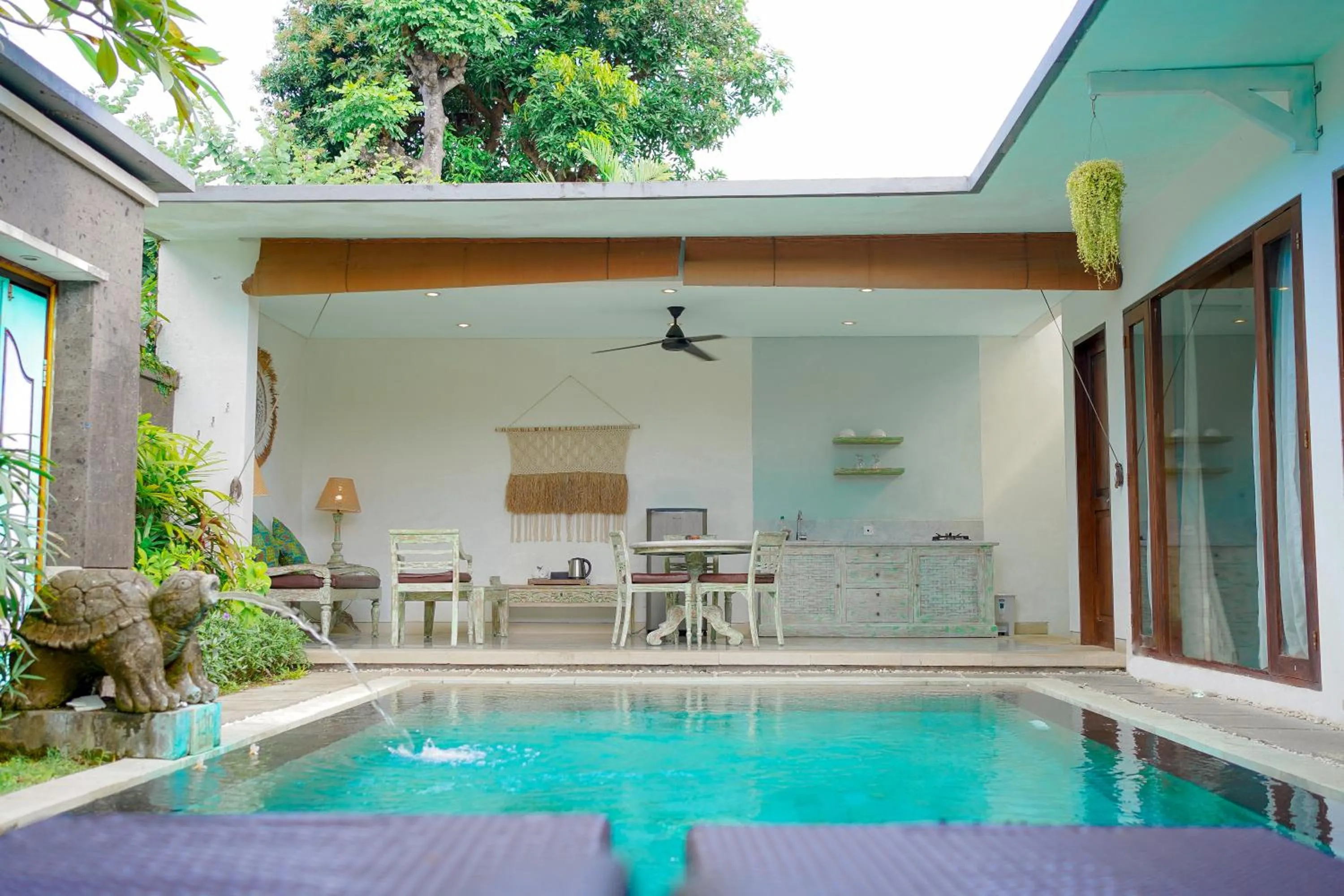 Swimming pool in New Pondok Sara Villas
