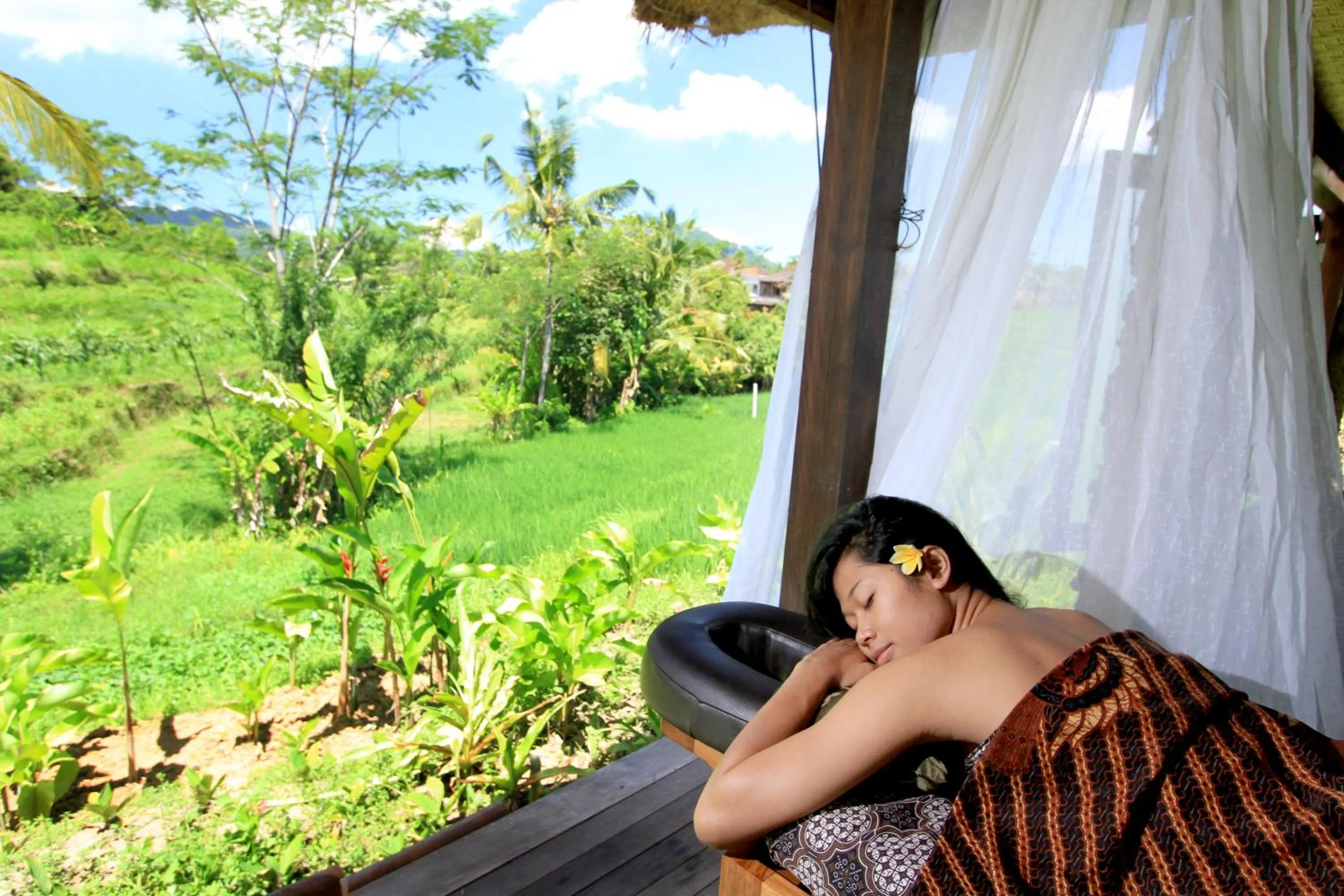 Massage in Sawah Indah Villa