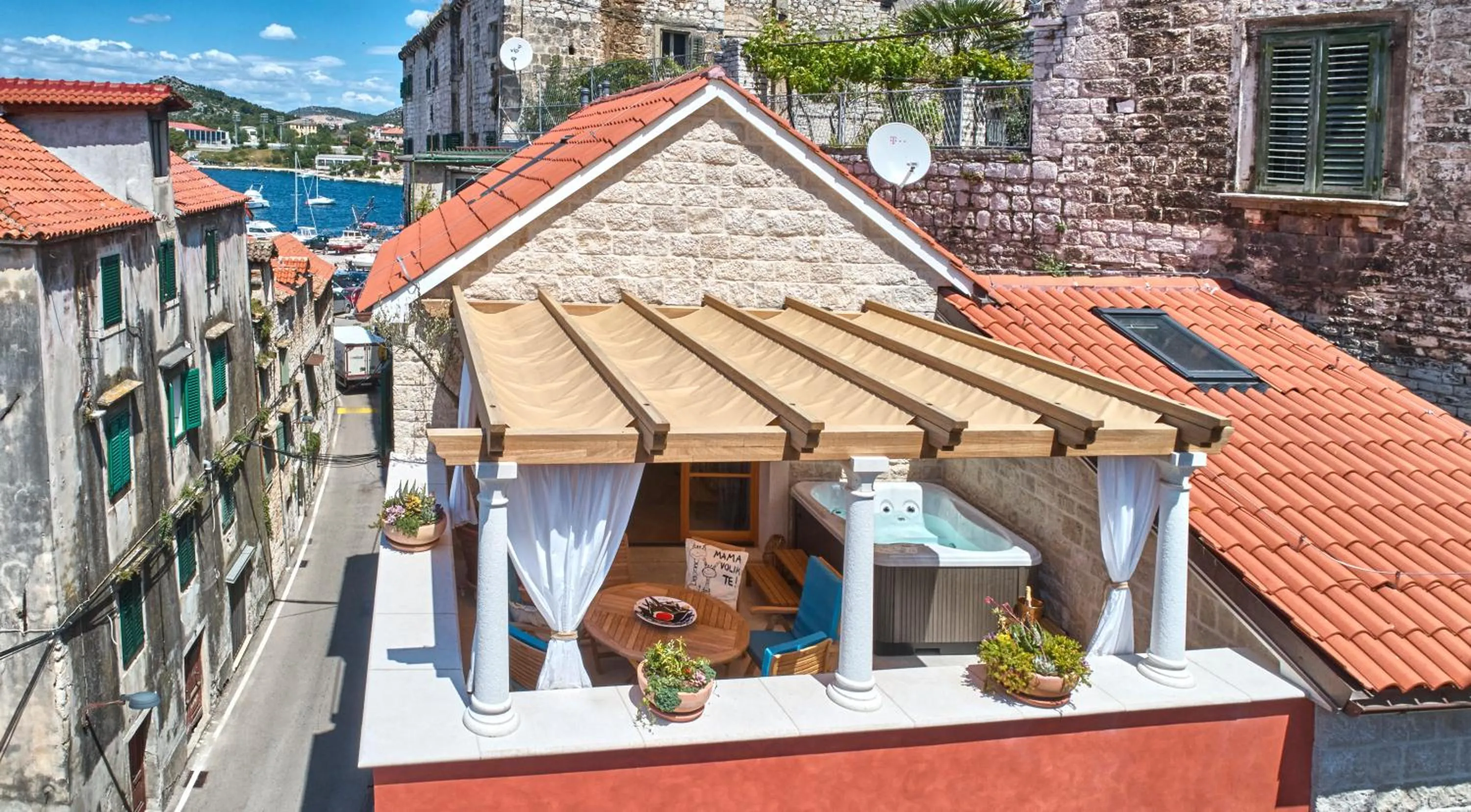 Bird's eye view in Villa Pergola