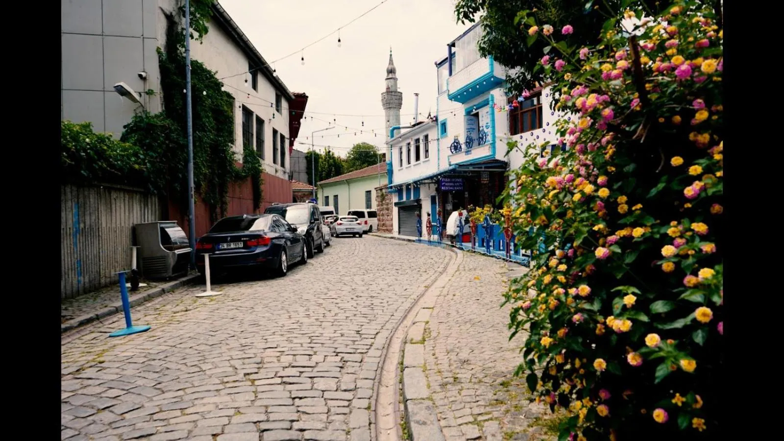 Street view in Medellin Apart Hotel Istanbul