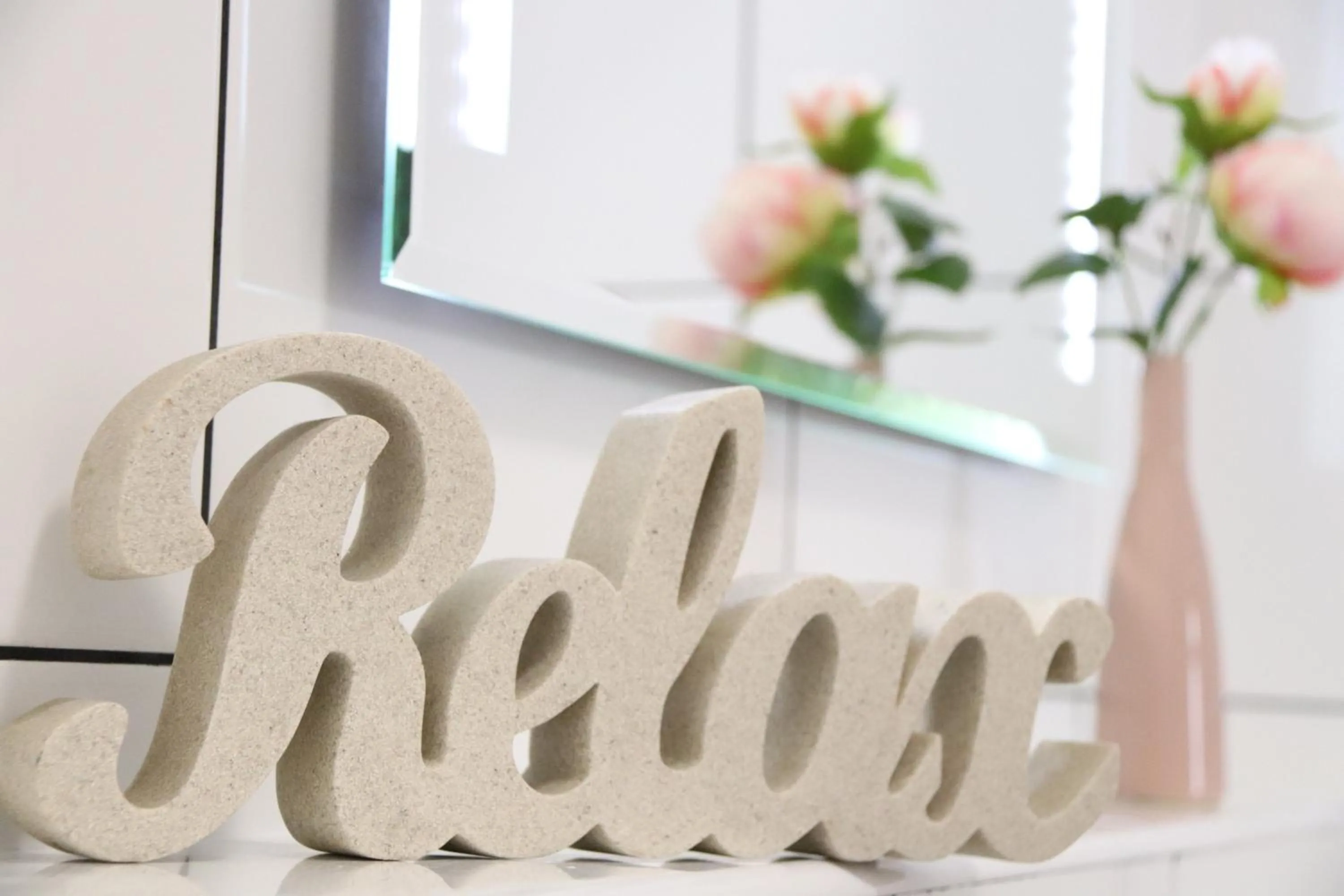 Decorative detail in Flowers apartments