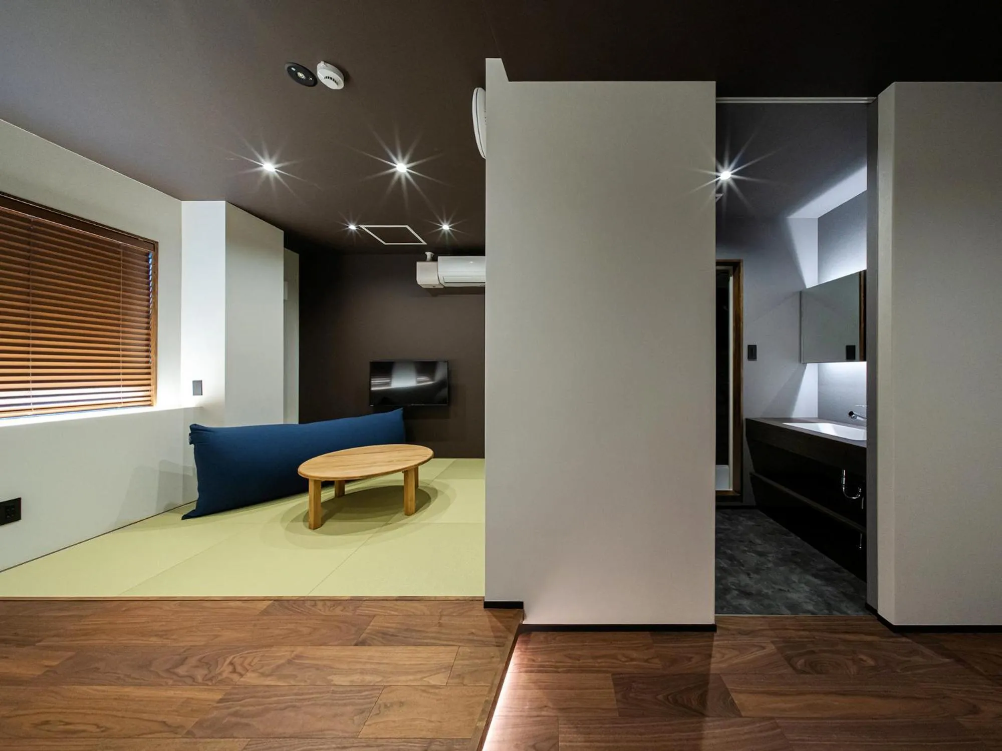 Living room, Bed in Yunoyado Mochizuki